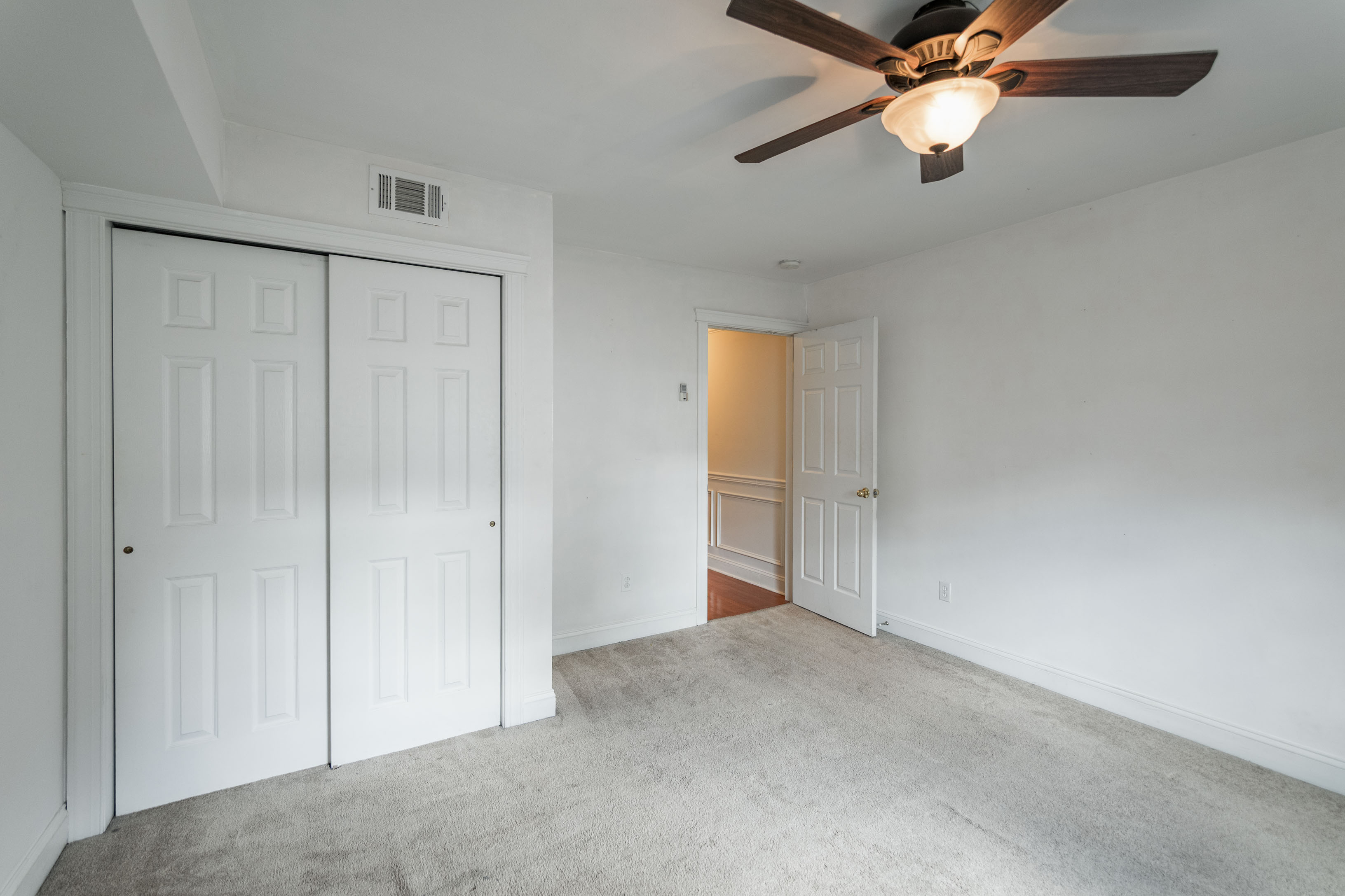 2236 Christian St_-25