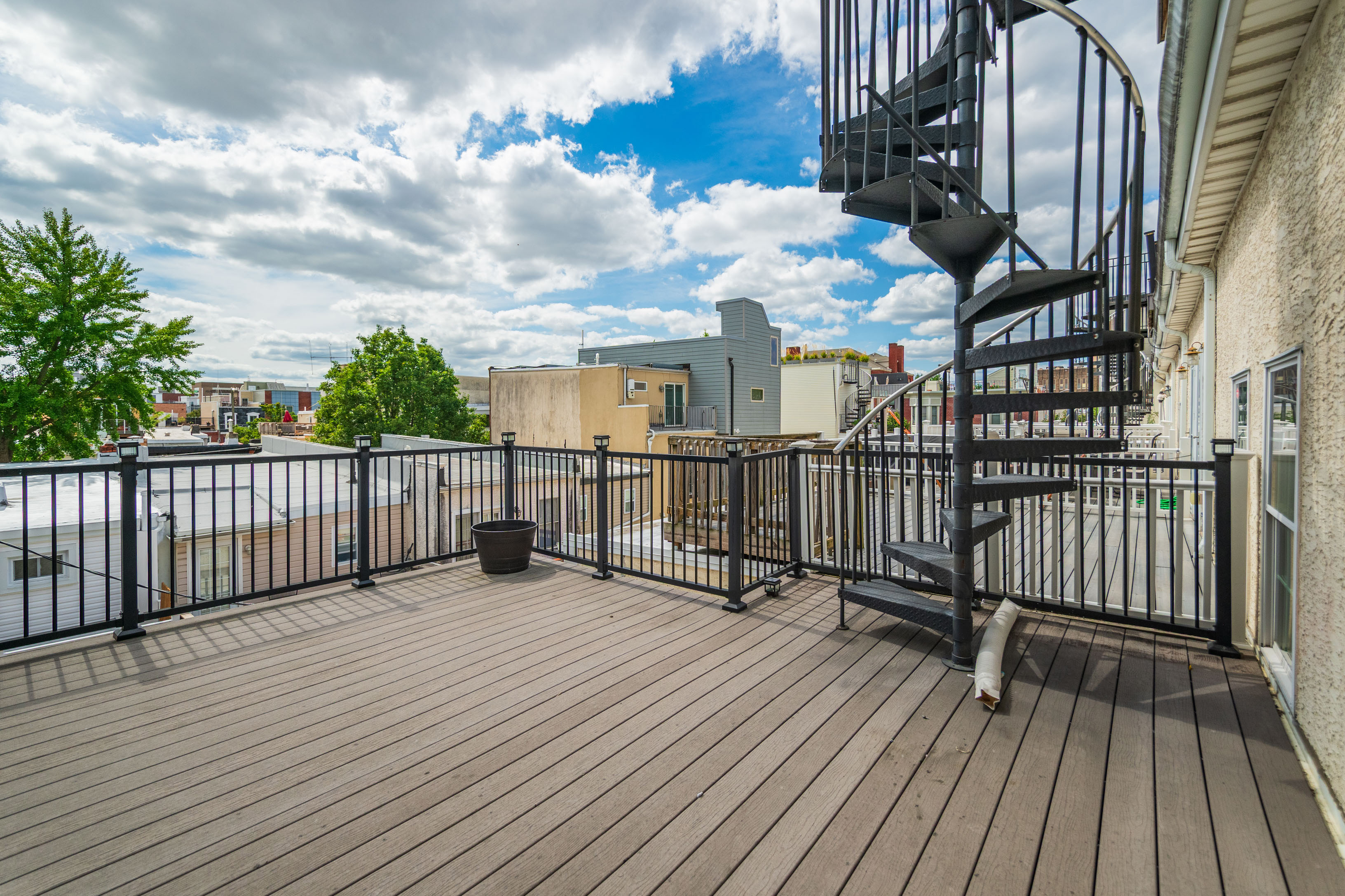 2236 Christian St_-33