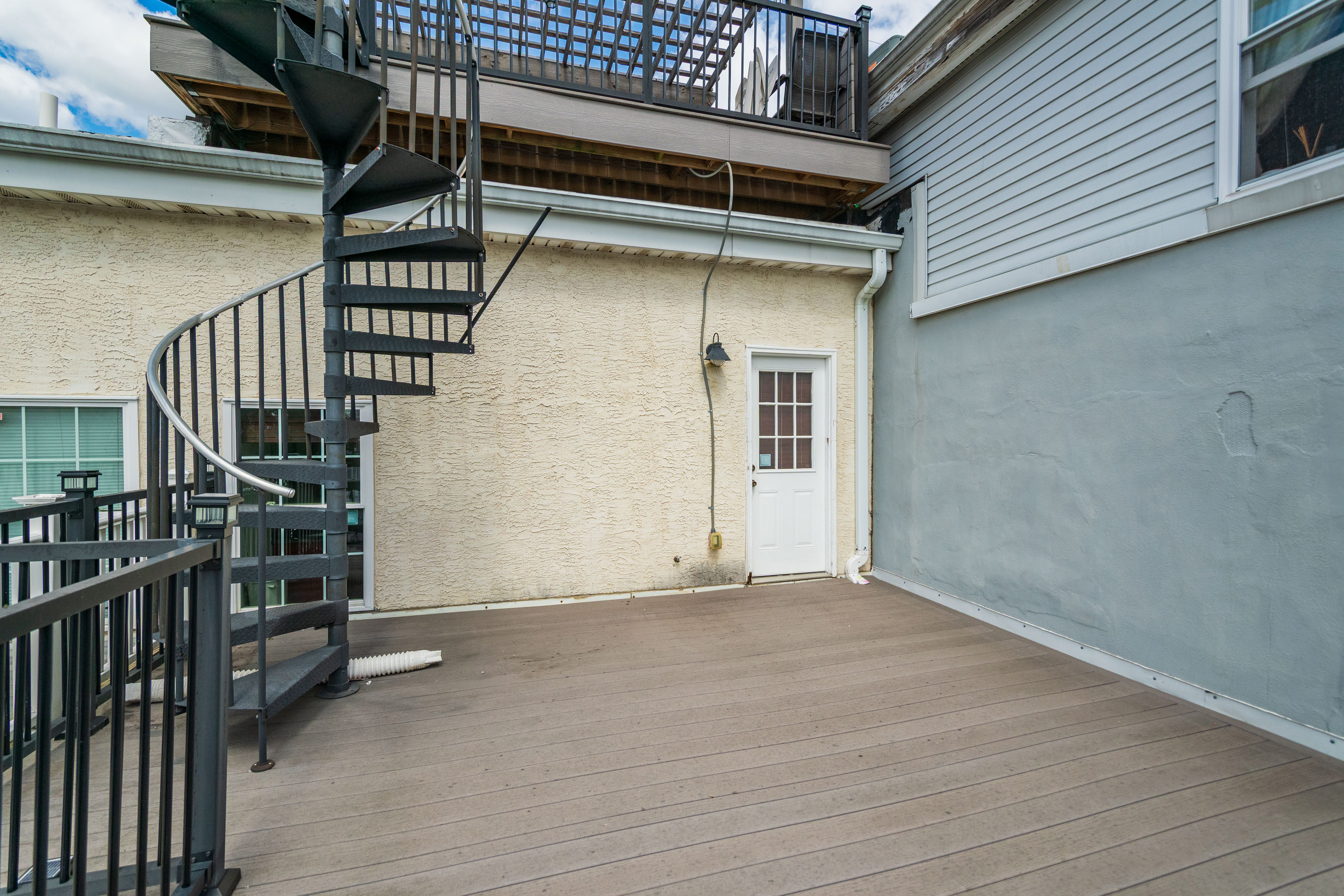 2236 Christian St_-34