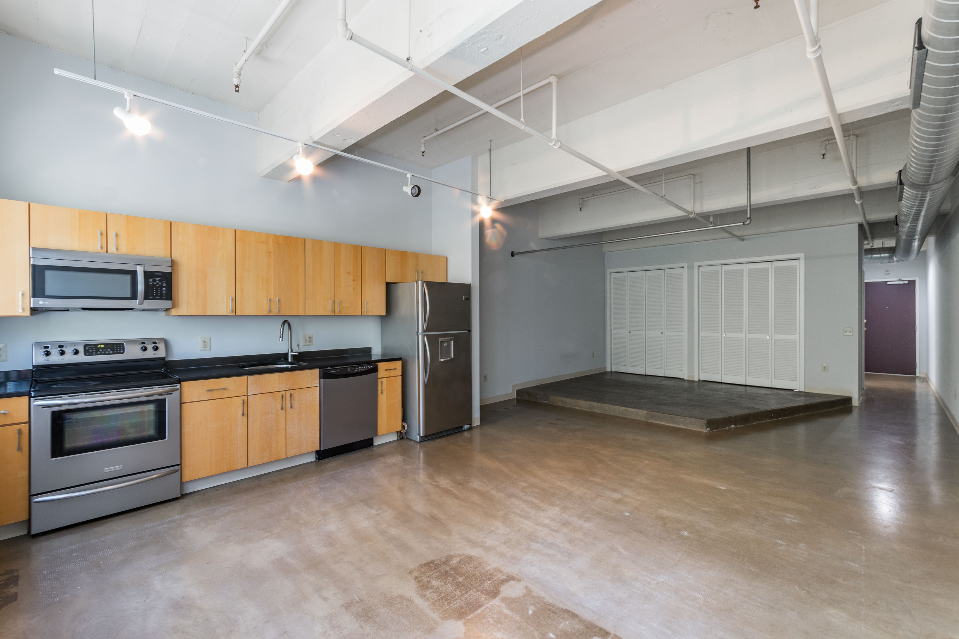 412 S 13th St _Unit 204_-2