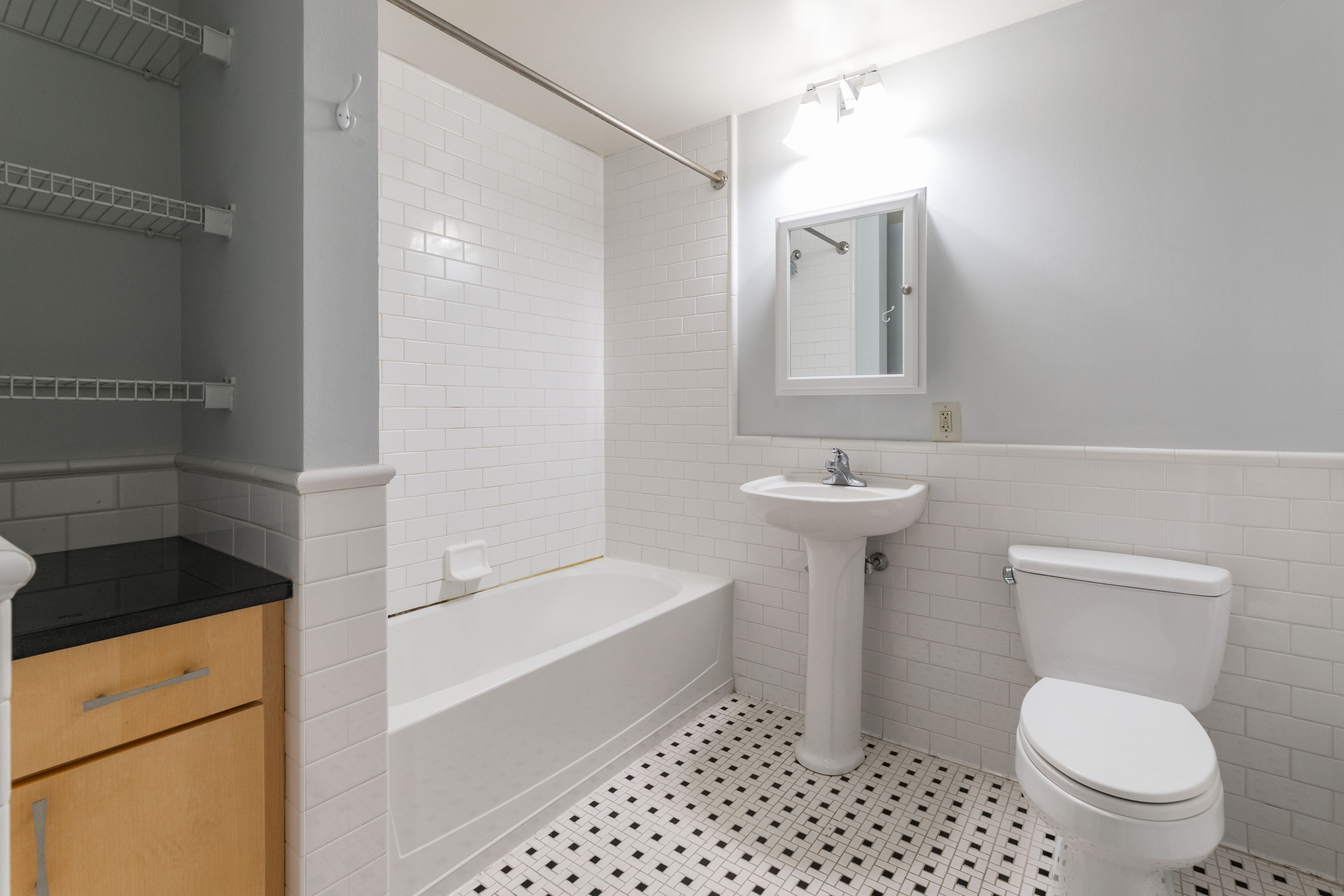 412 S 13th St _Unit 204_-7