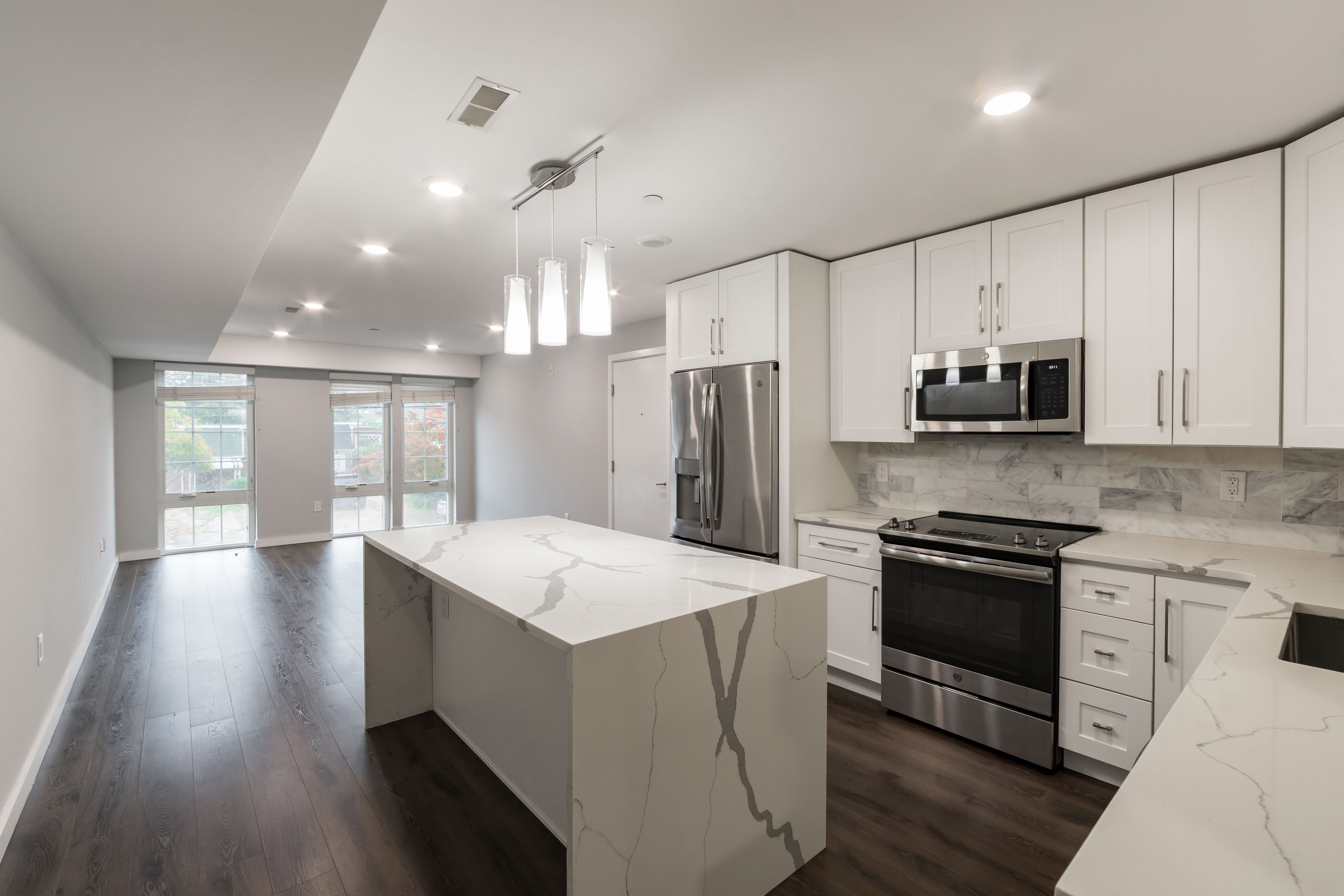 751 N 20th St_Unit 3_-02