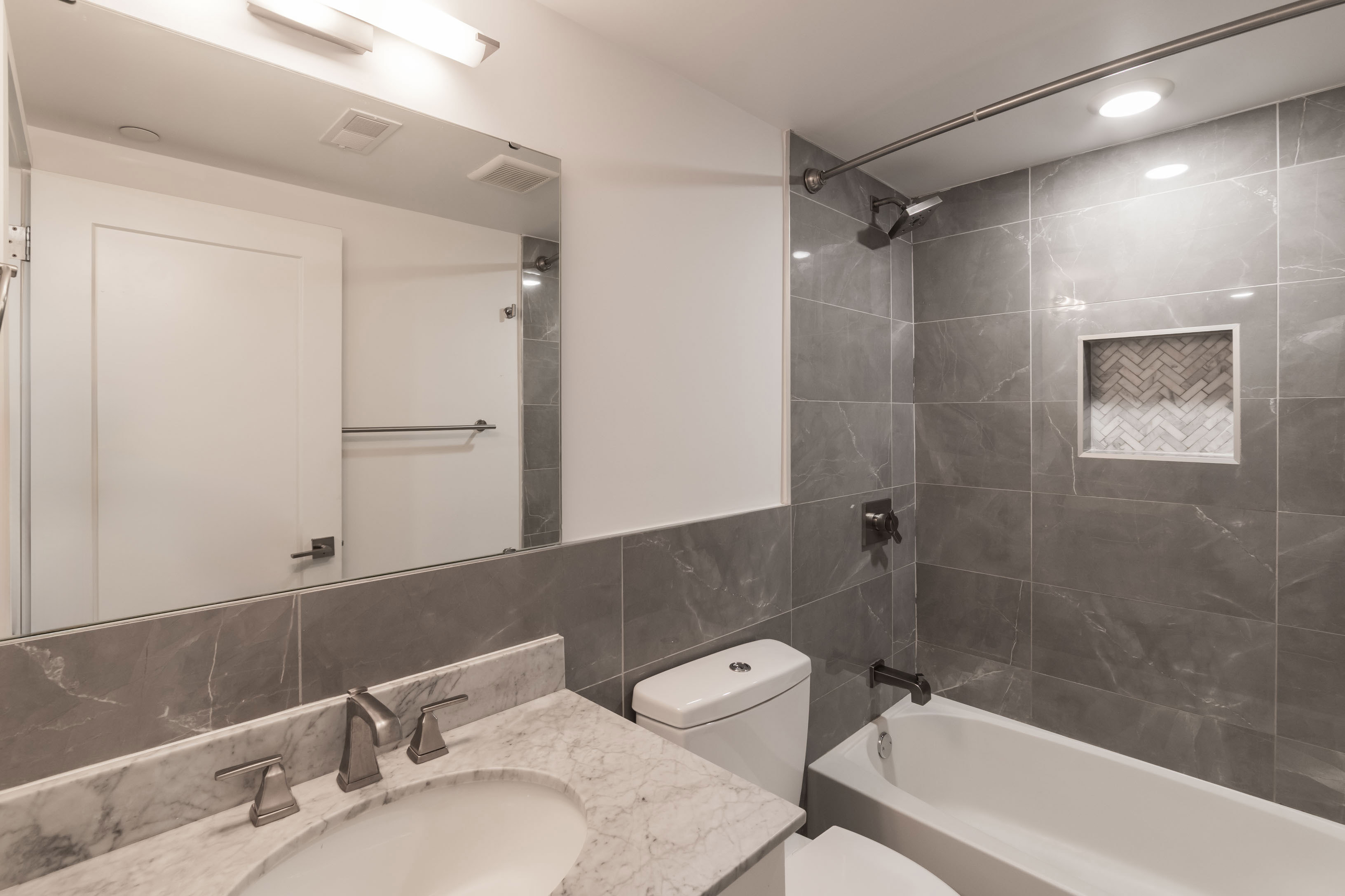 751 N 20th St_Unit 3_-07