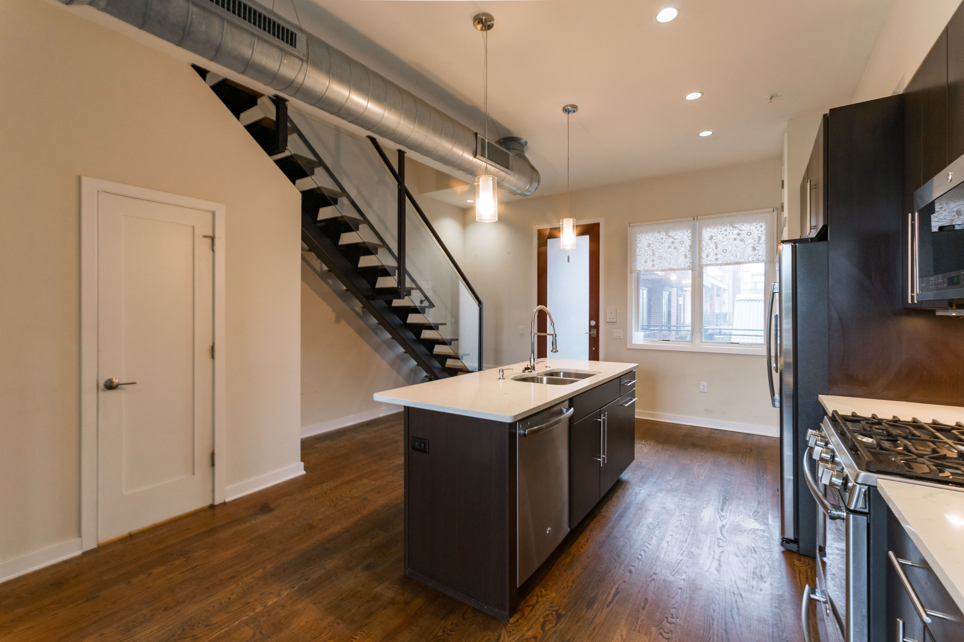 1247 E Columbia Ave_Unit 29_-03