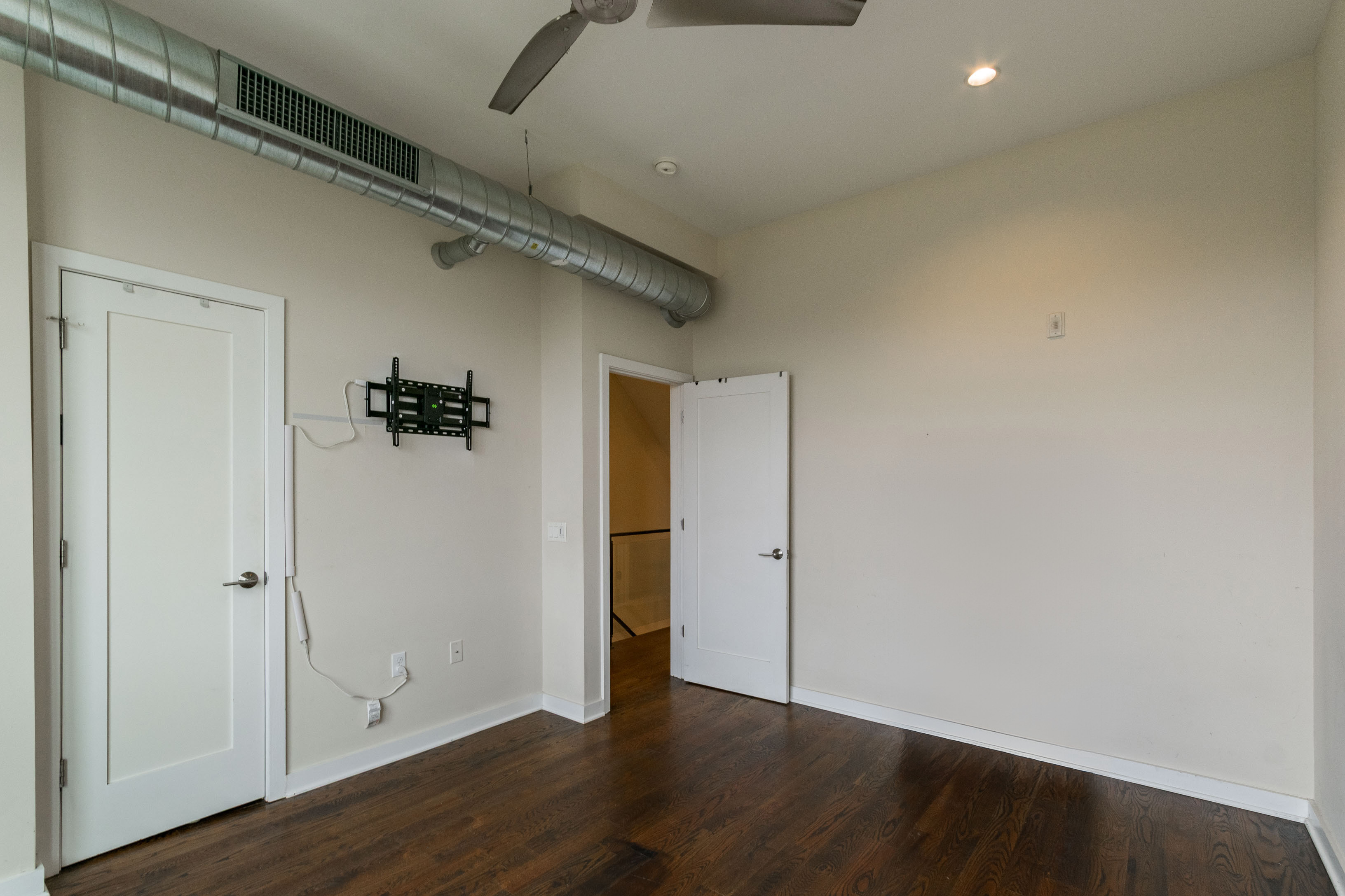 1247 E Columbia Ave_Unit 29_-12