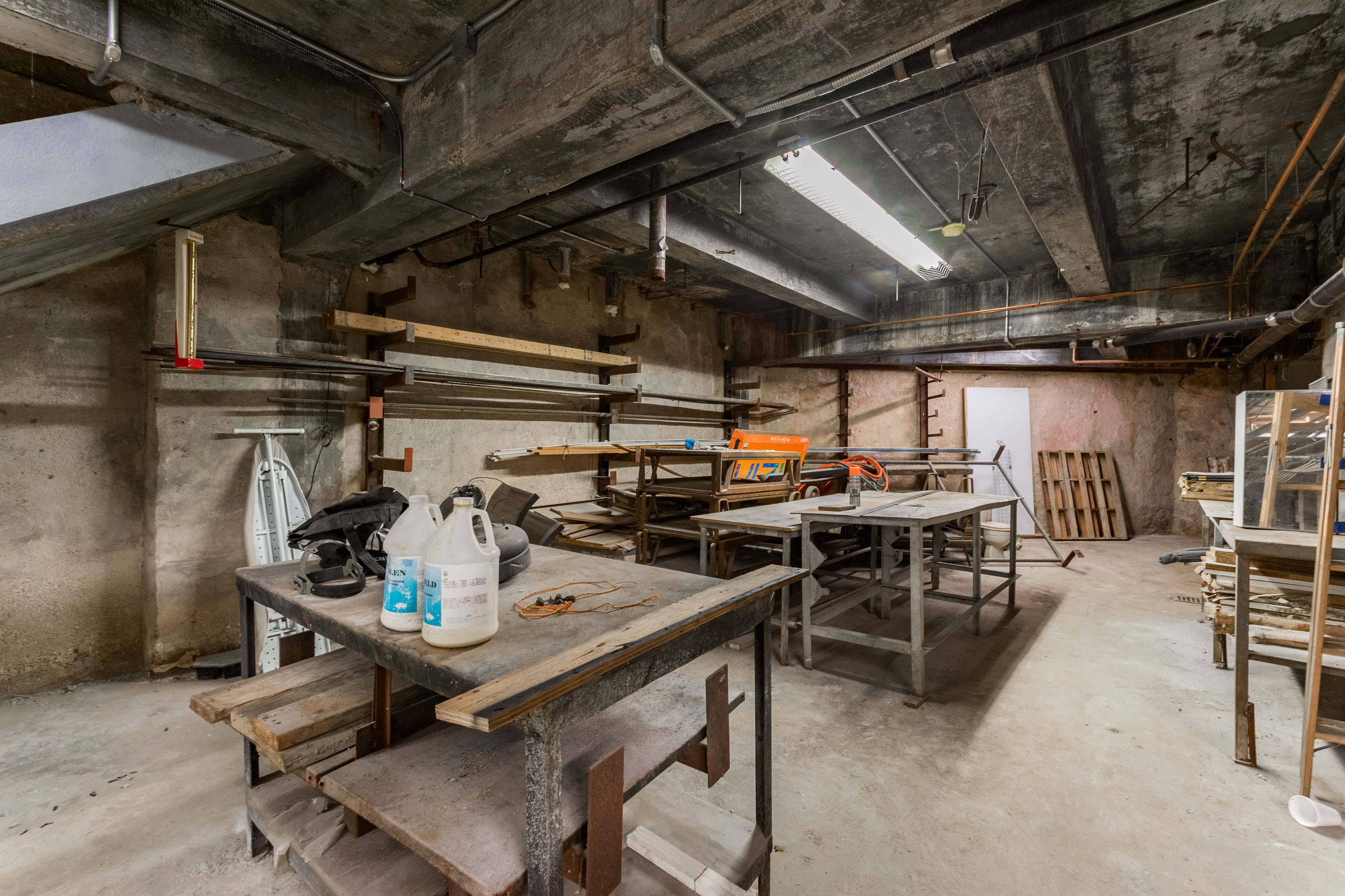 144 W Laurel St_Artist Studios_-2