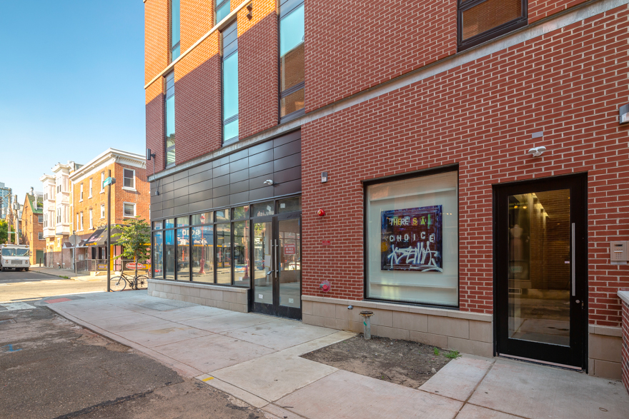 4222-514-South-Unit-403-880px-10