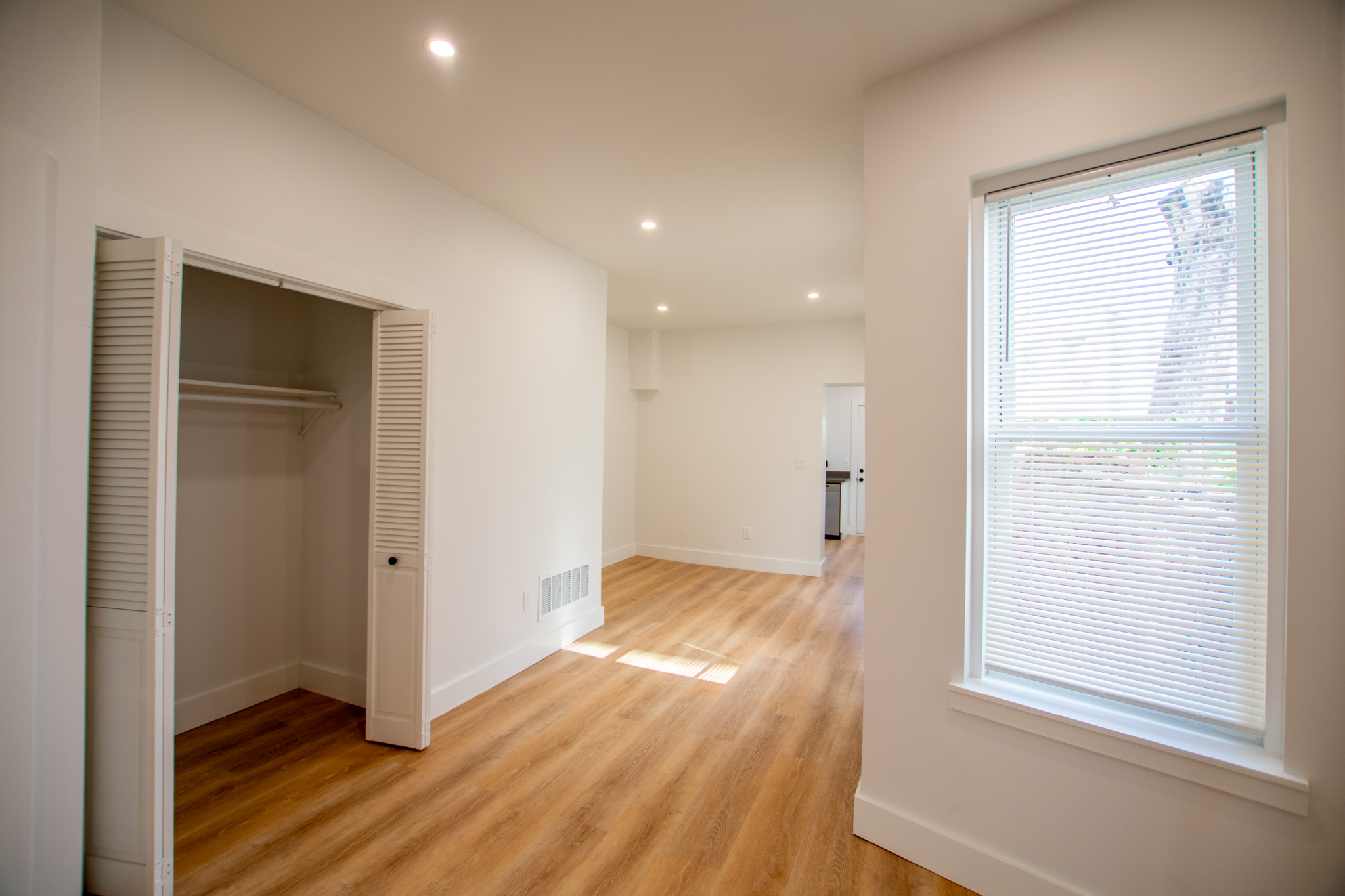 1644_Point_Breeze_Ave-06