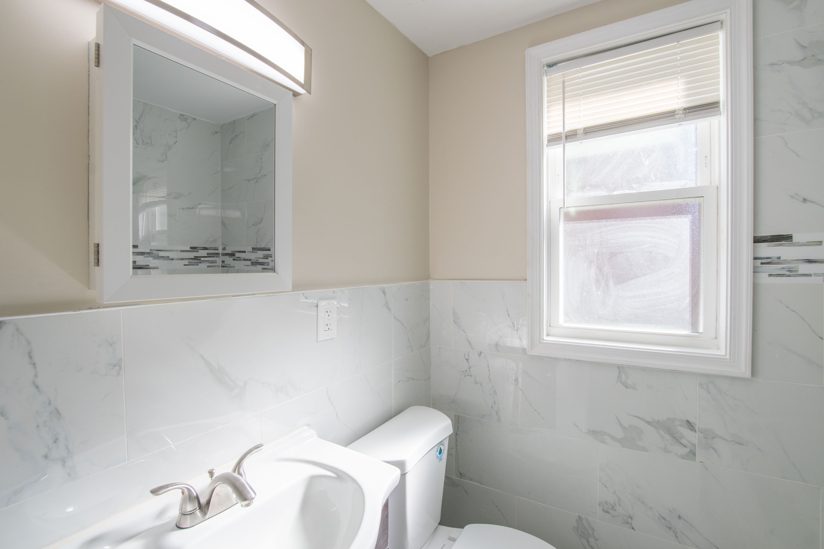 5905 Houghton St_Unit 1_-10