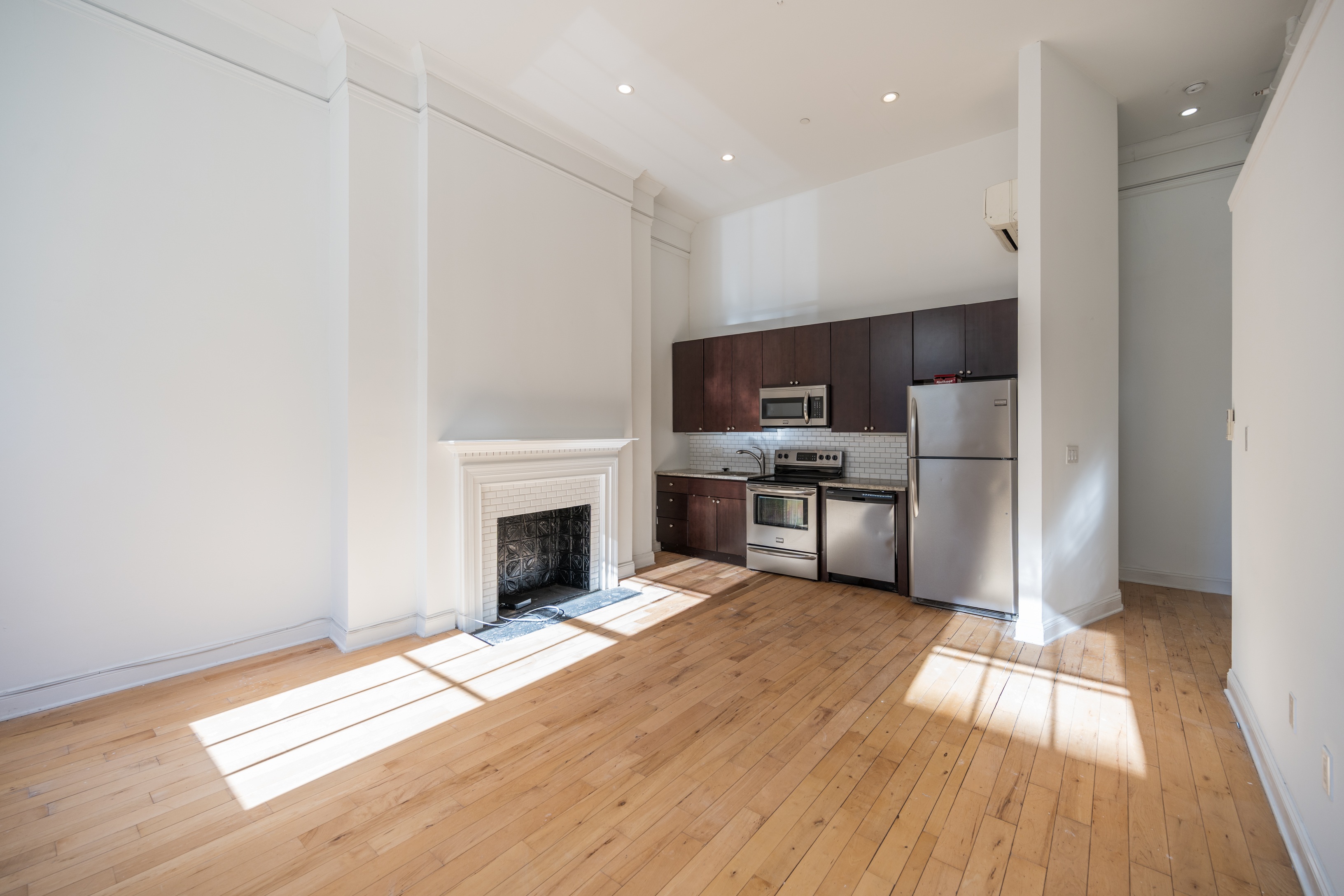 1311 Spruce St_Unit 101_-02