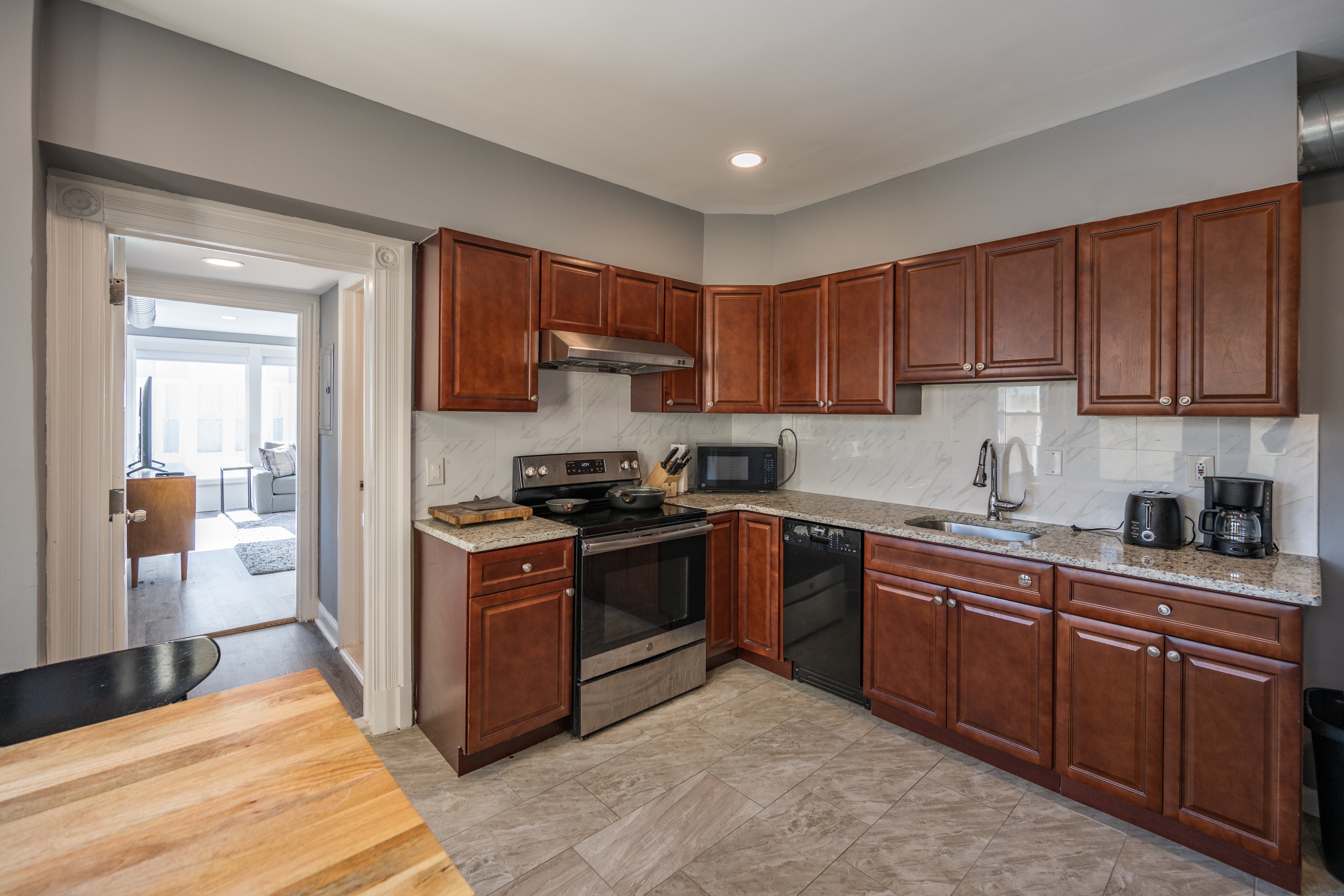 1620 Mount Vernon St_Unit 2R_-02