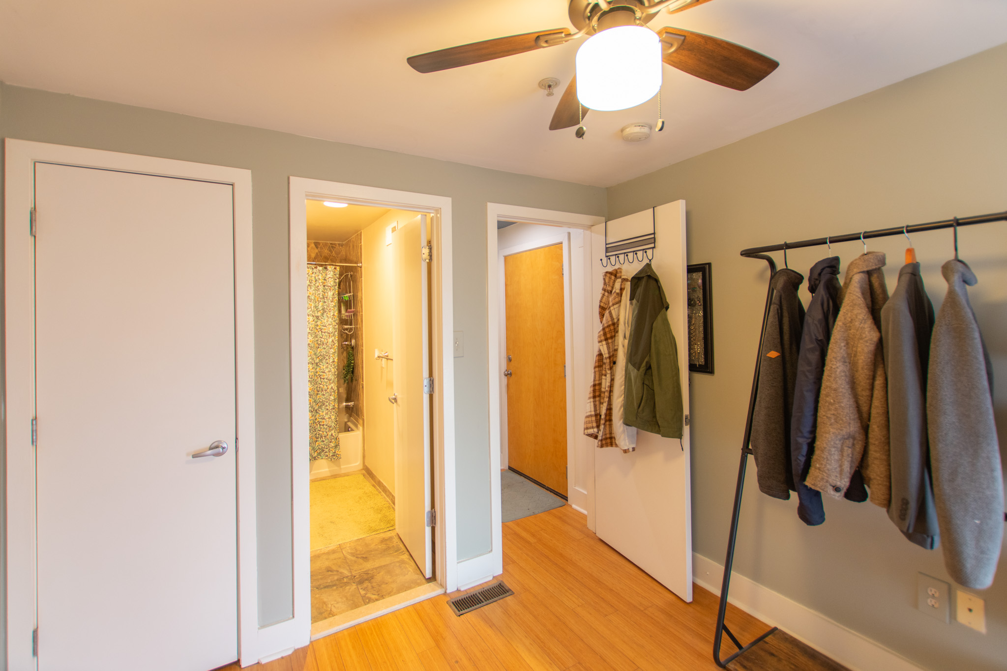 1814_Christian_St_Unit_1_-02