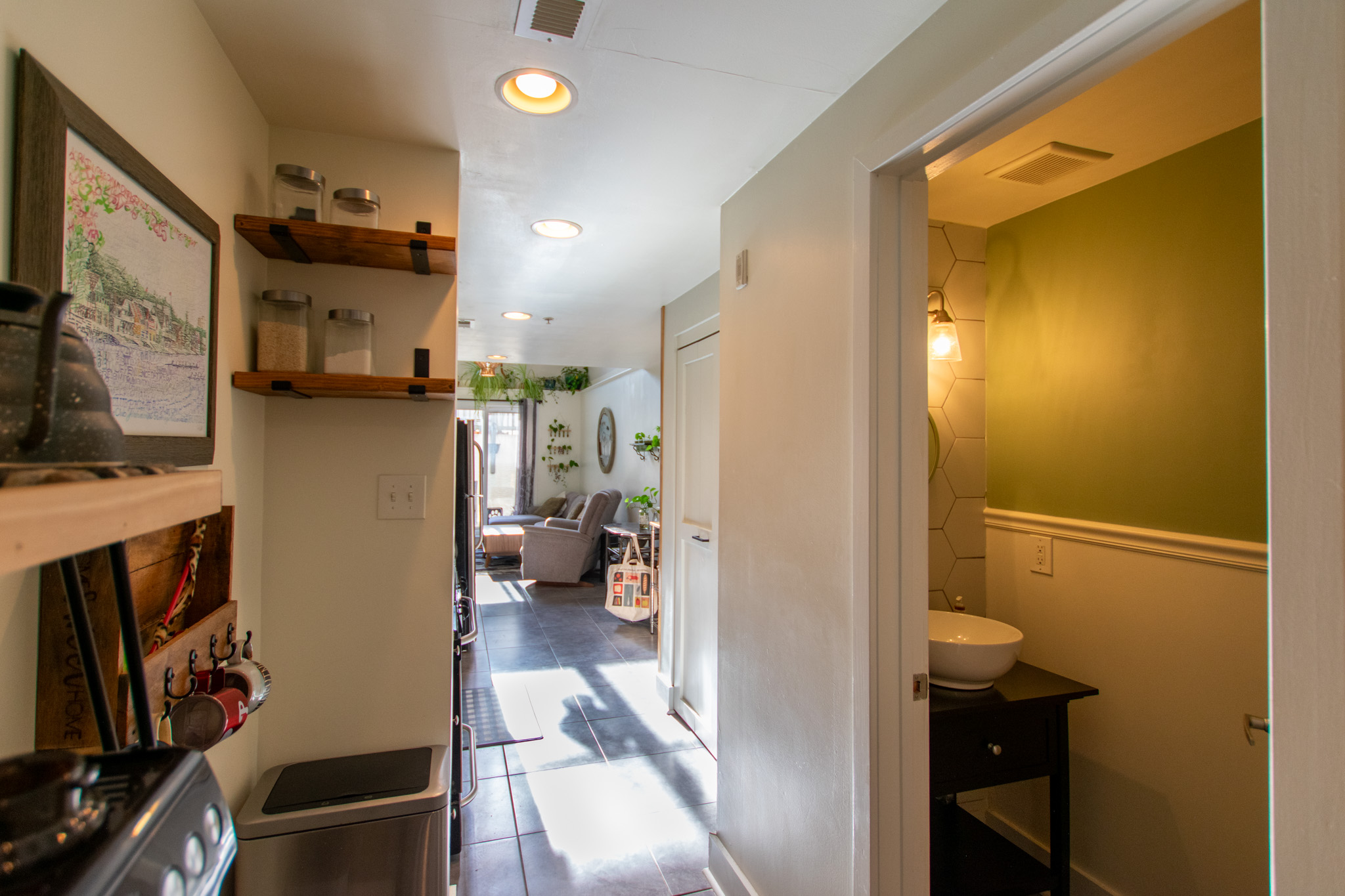 1814_Christian_St_Unit_1_-18