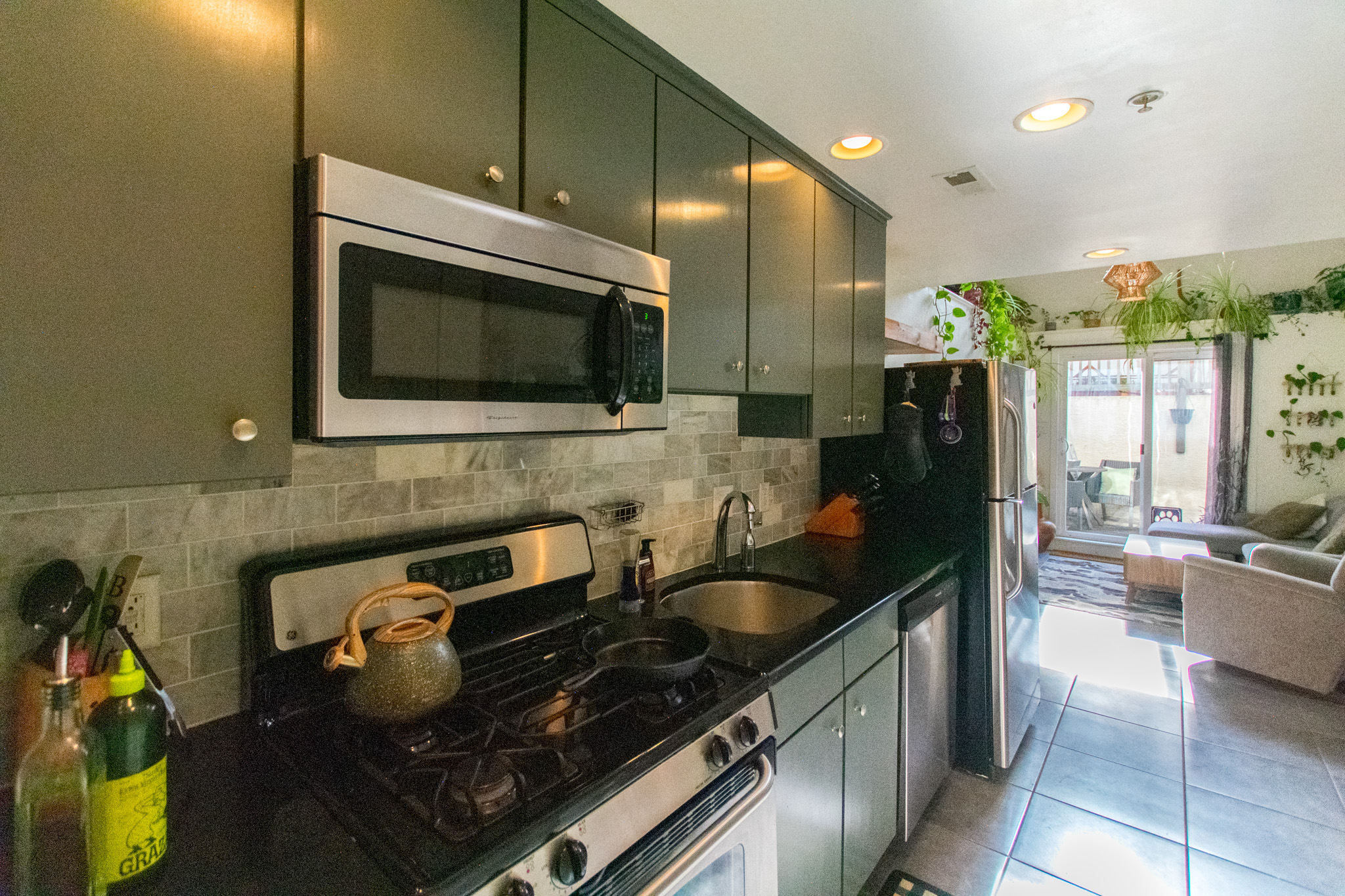 1814_Christian_St_Unit_1_-19