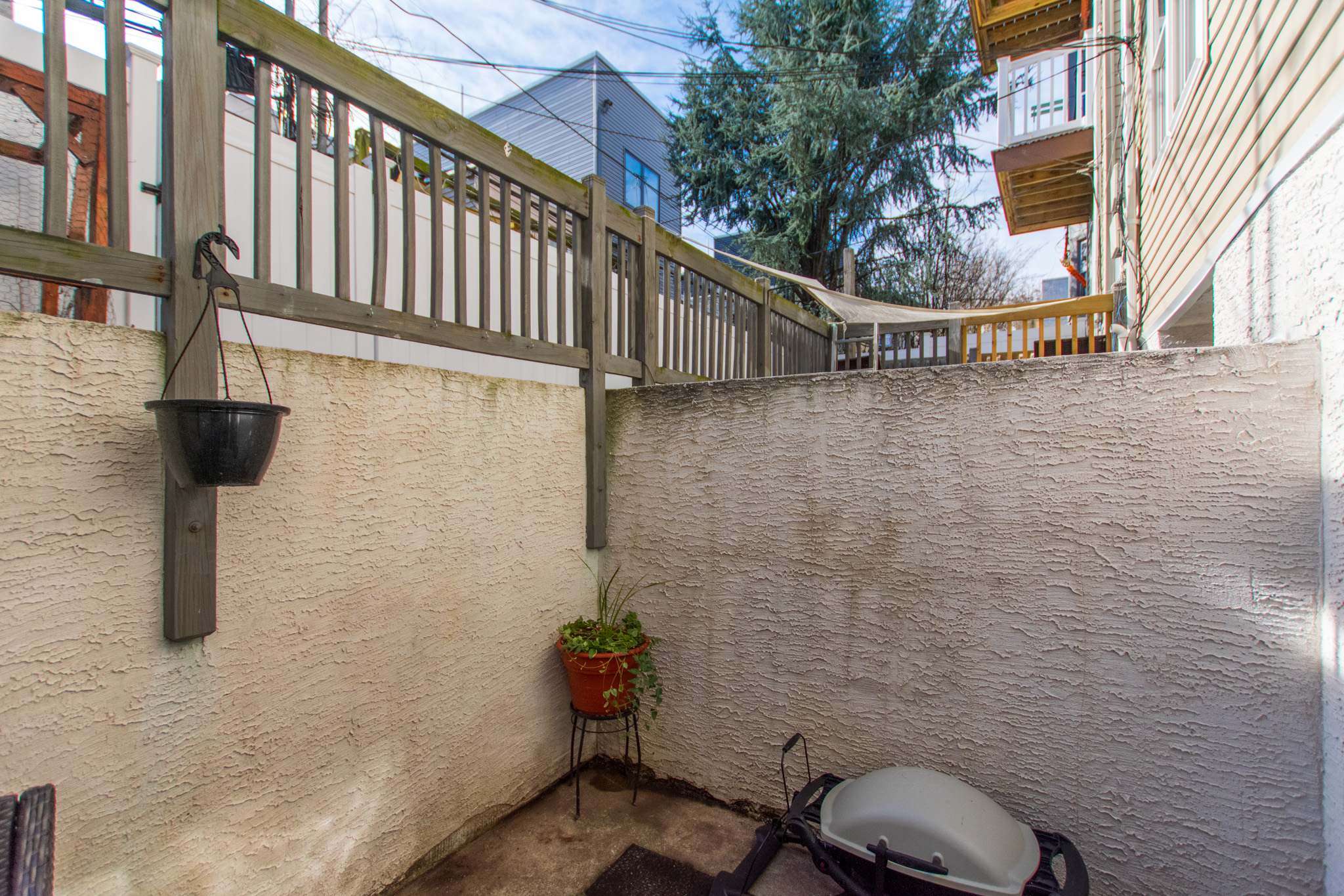 1814_Christian_St_Unit_1_-25