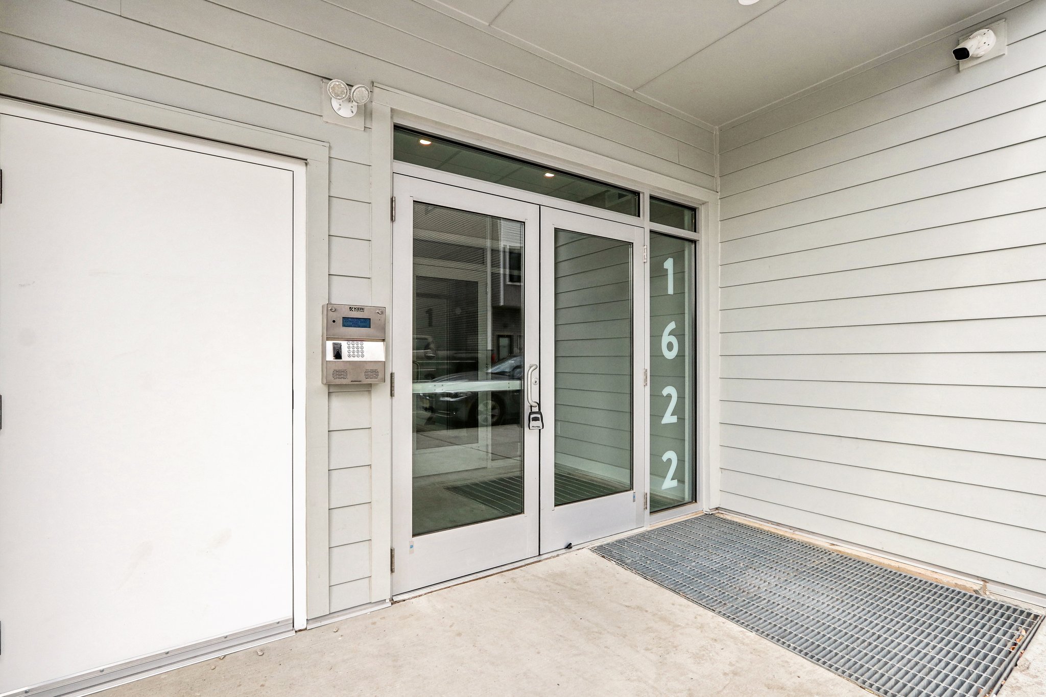 Point-Breeze-Ave-004