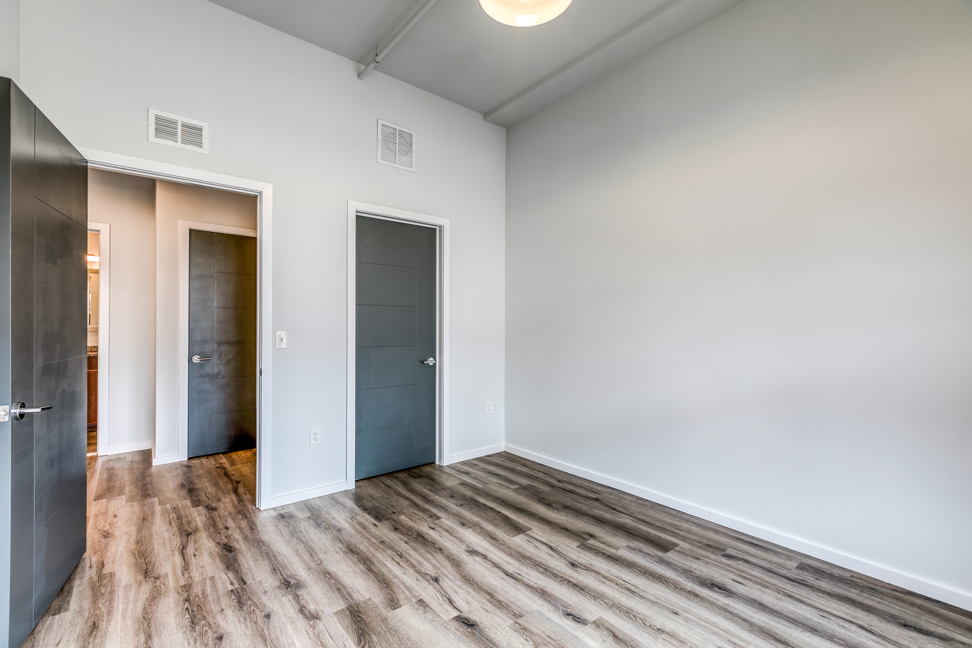 4800 Brown St Unit 302-17