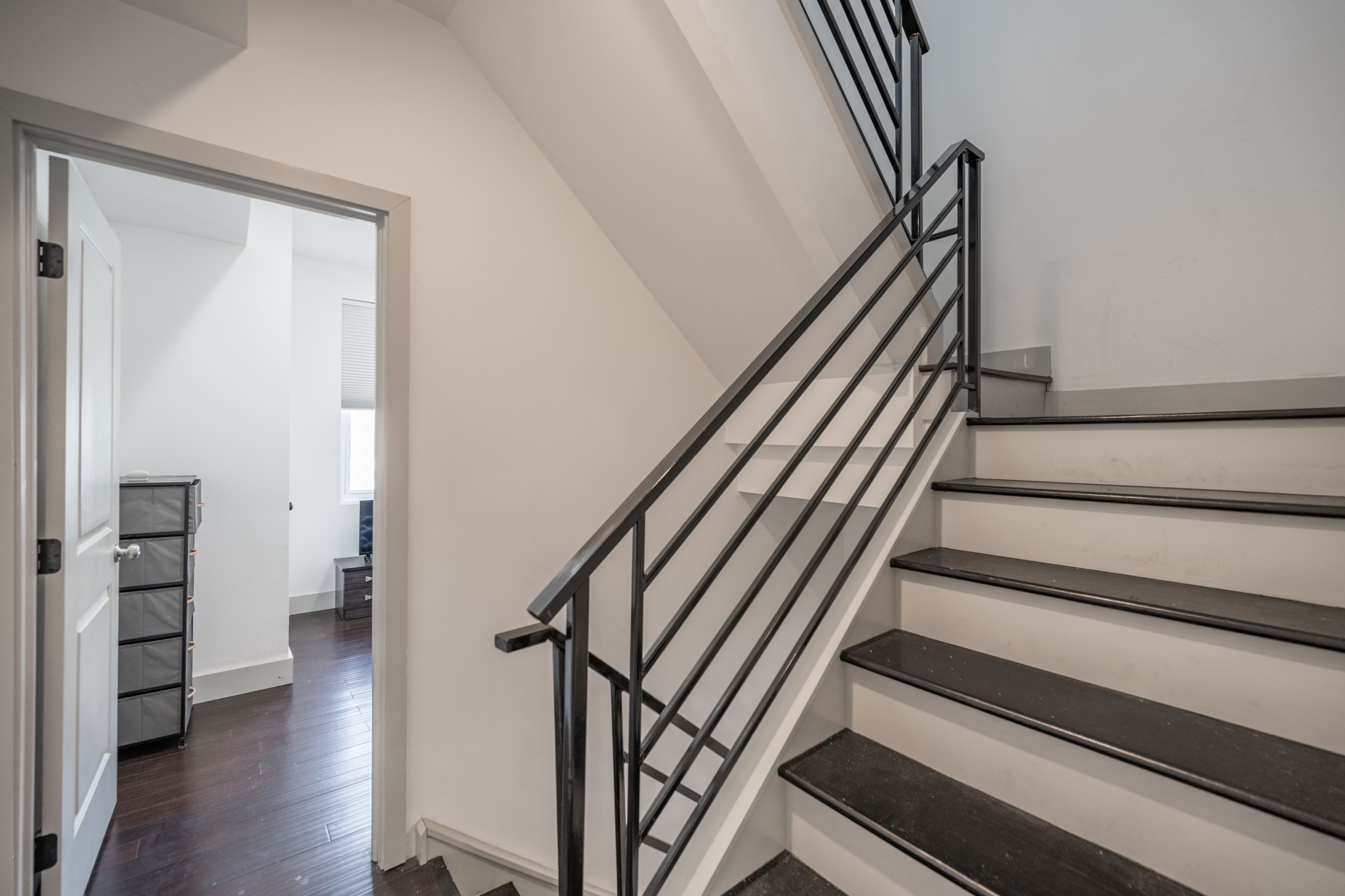 1770 Waterloo St_-18