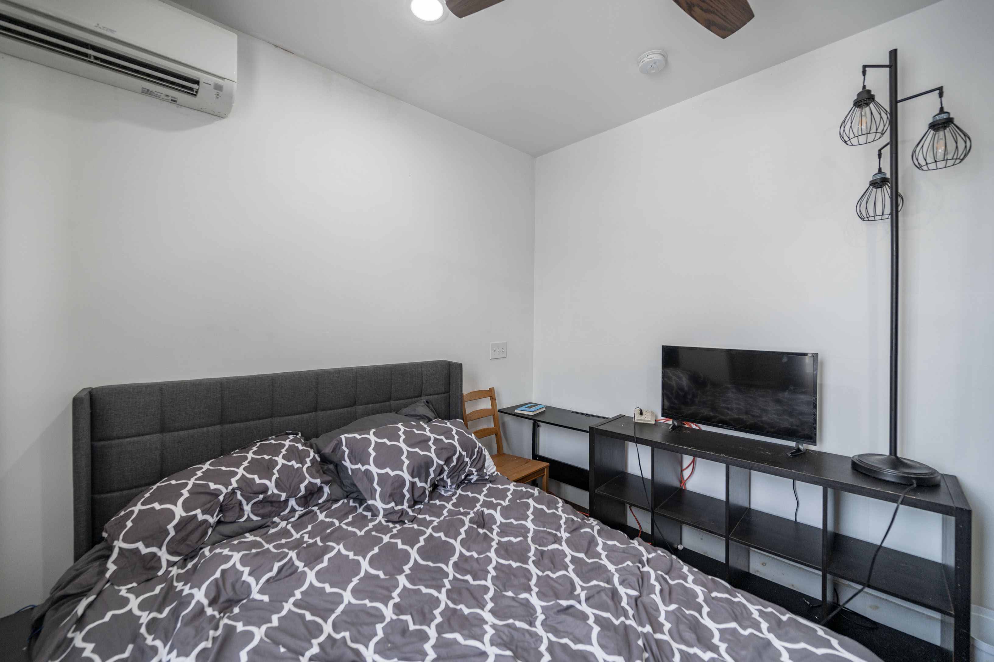 1770 Waterloo St_-21