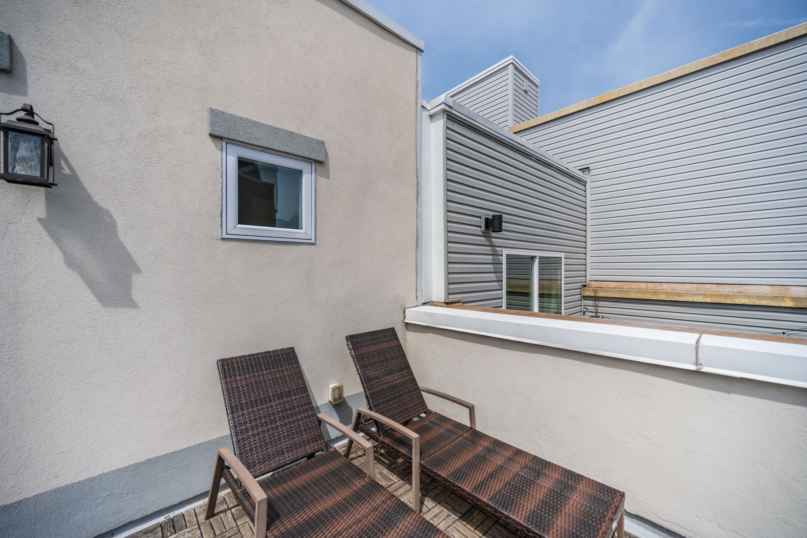 1770 Waterloo St_-25