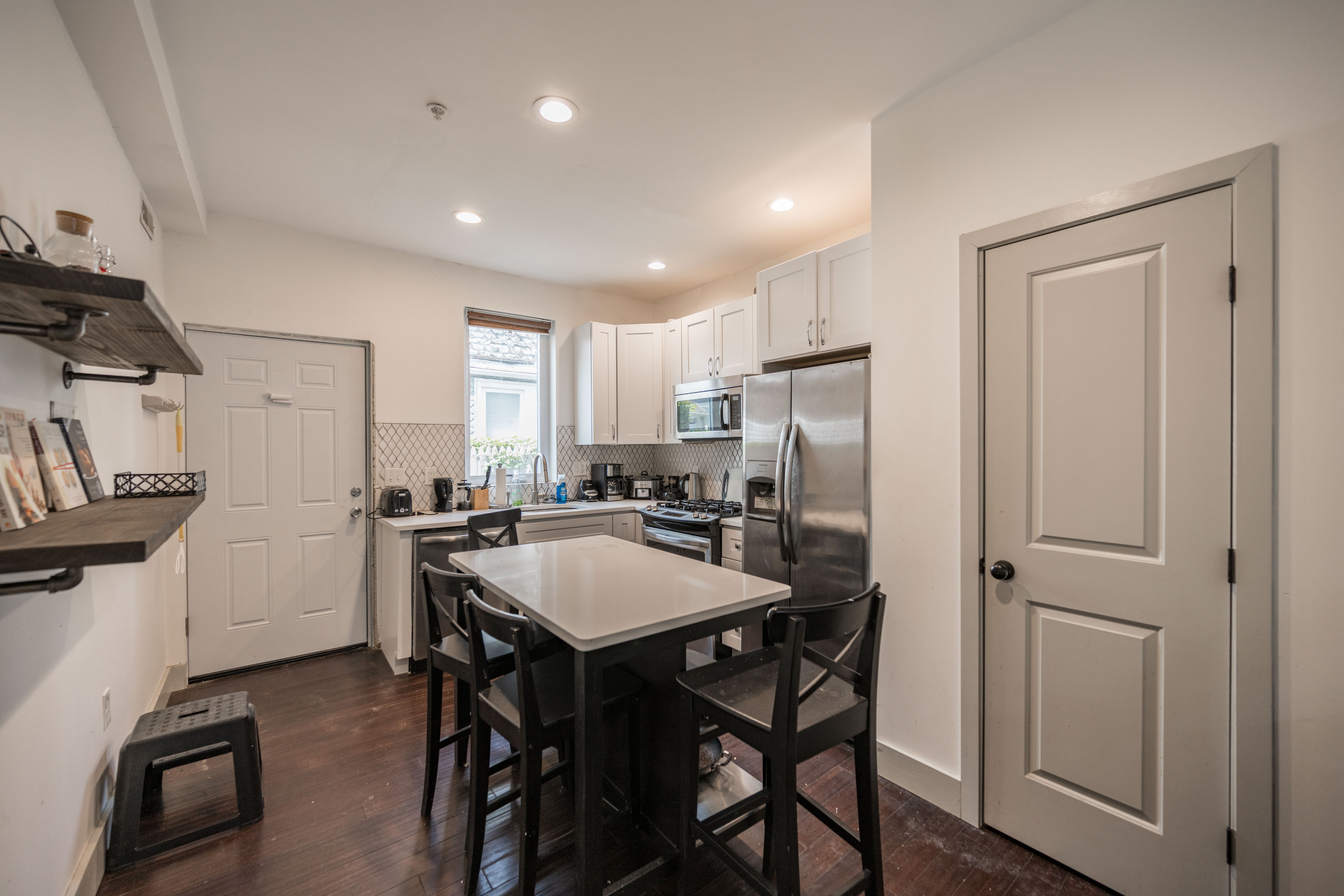 1770 Waterloo St_-3