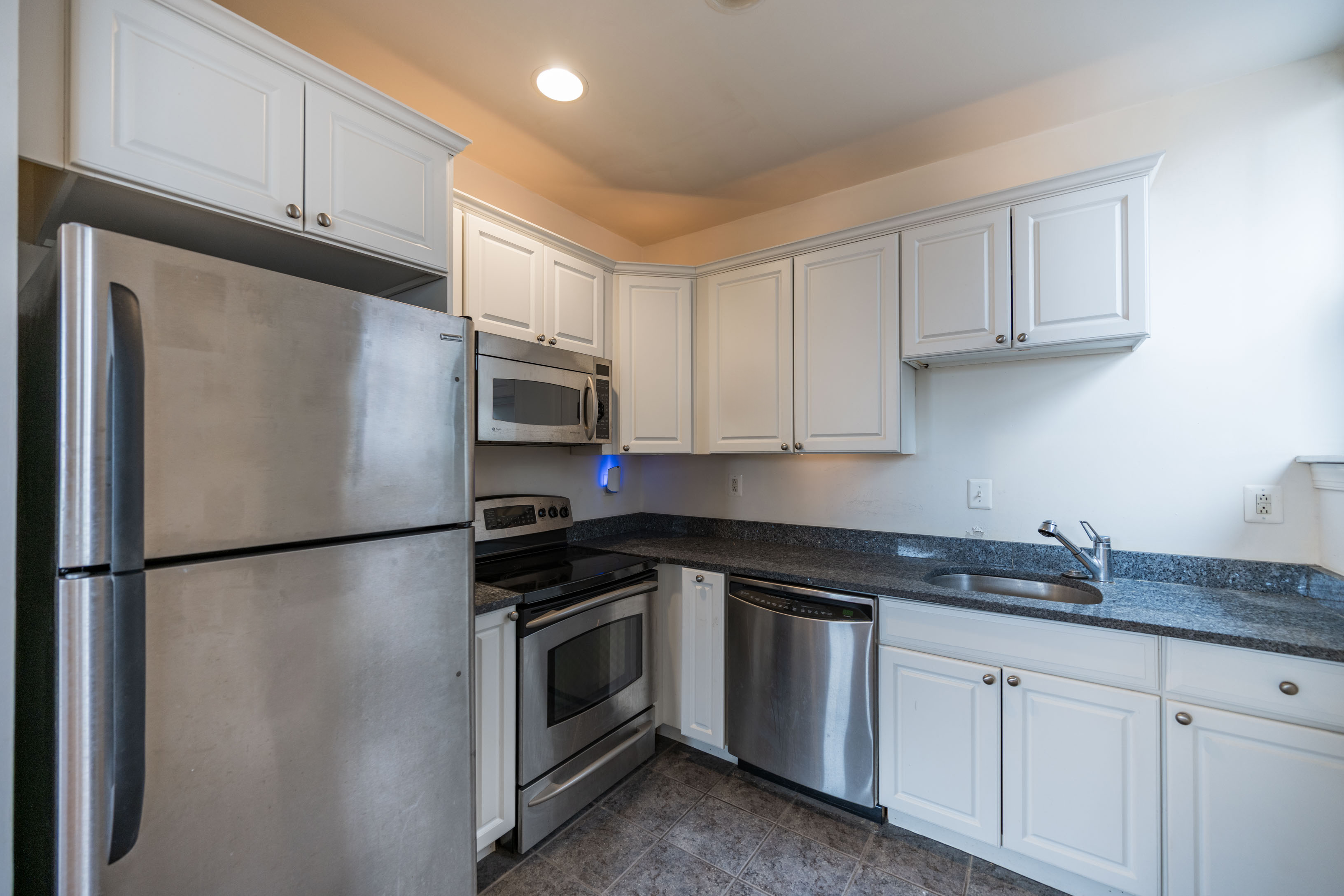 250 S 13th St_Unit 4D_-5