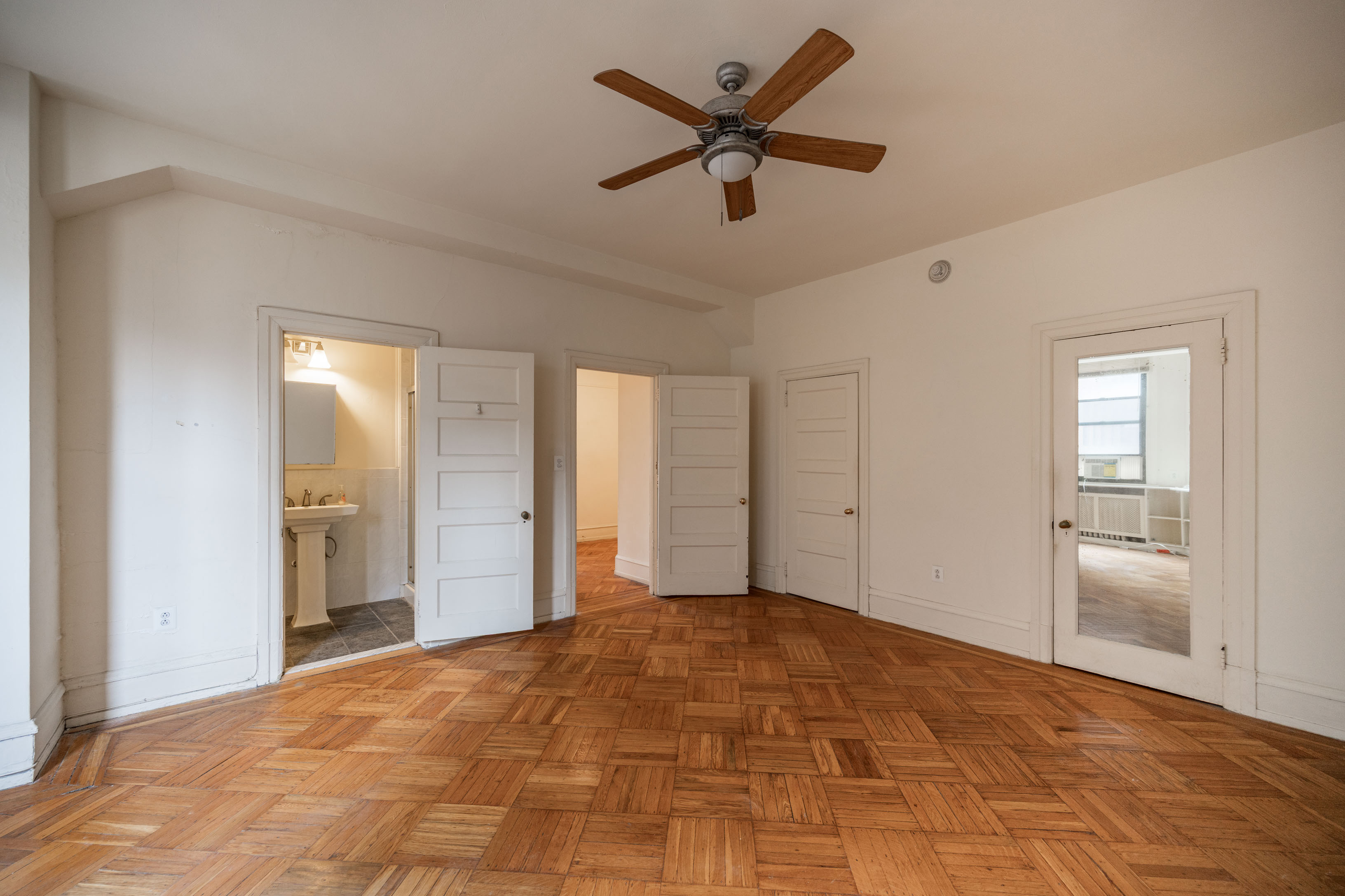 250 S 13th St_Unit 4D_-8