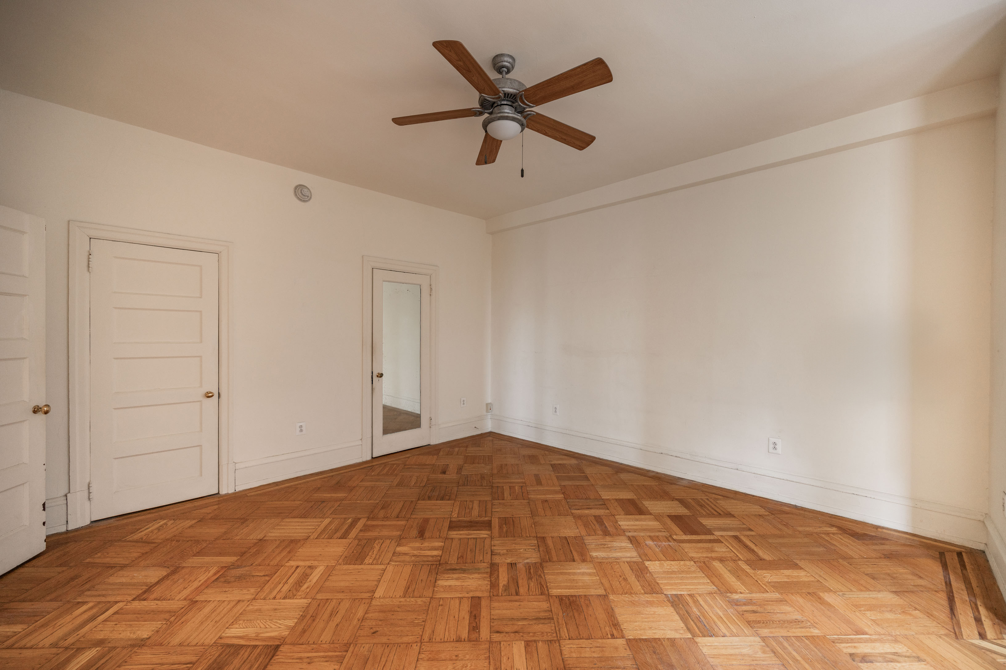 250 S 13th St_Unit 4D_-9