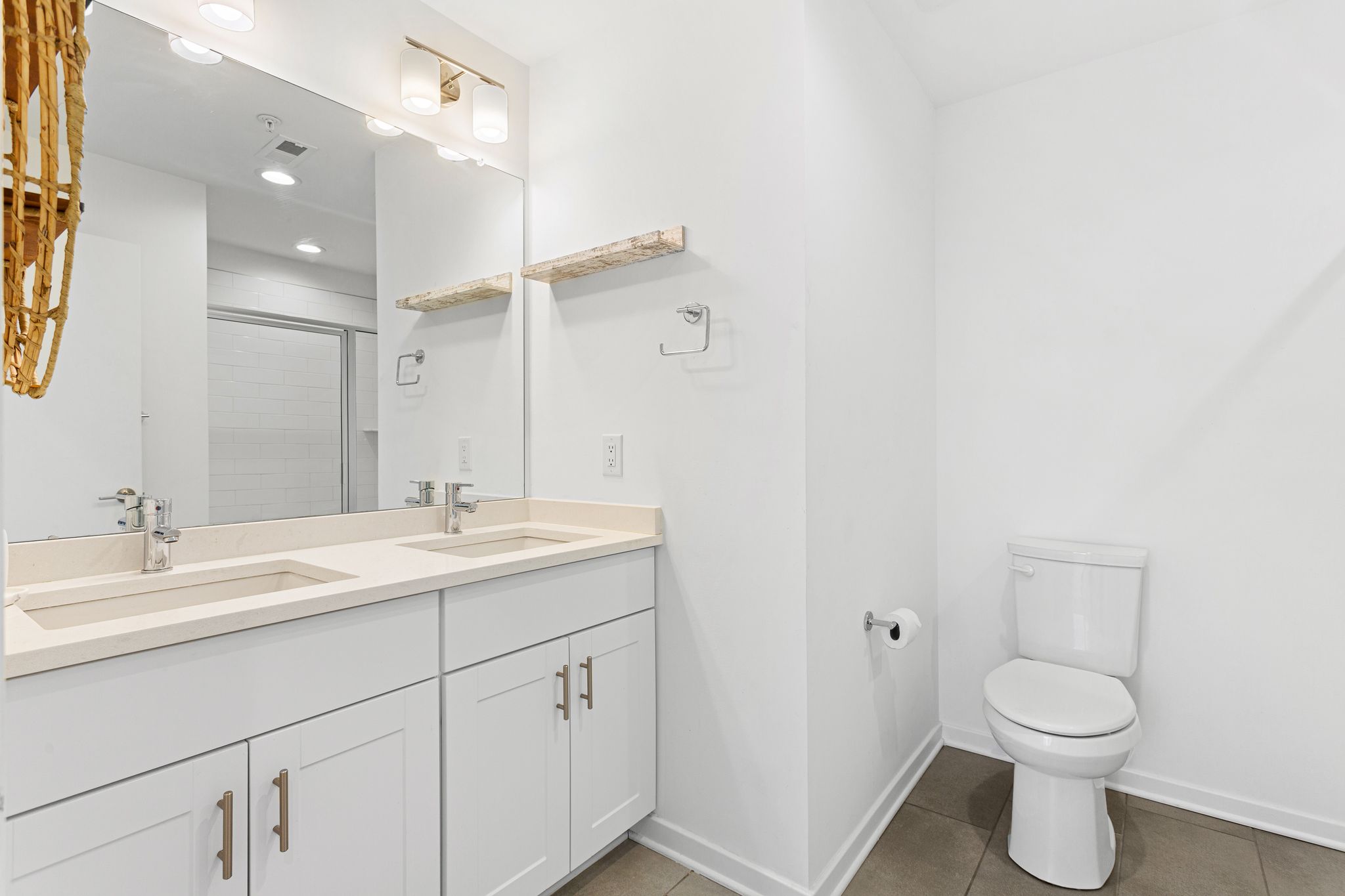 13_3121 Beachview Ln-Full-9