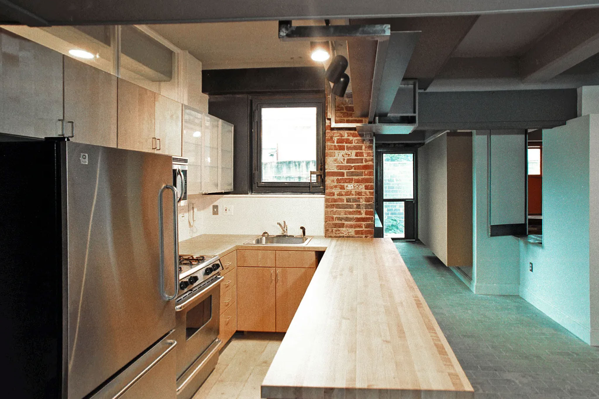 144 W Laurel St_Unit 202_-2