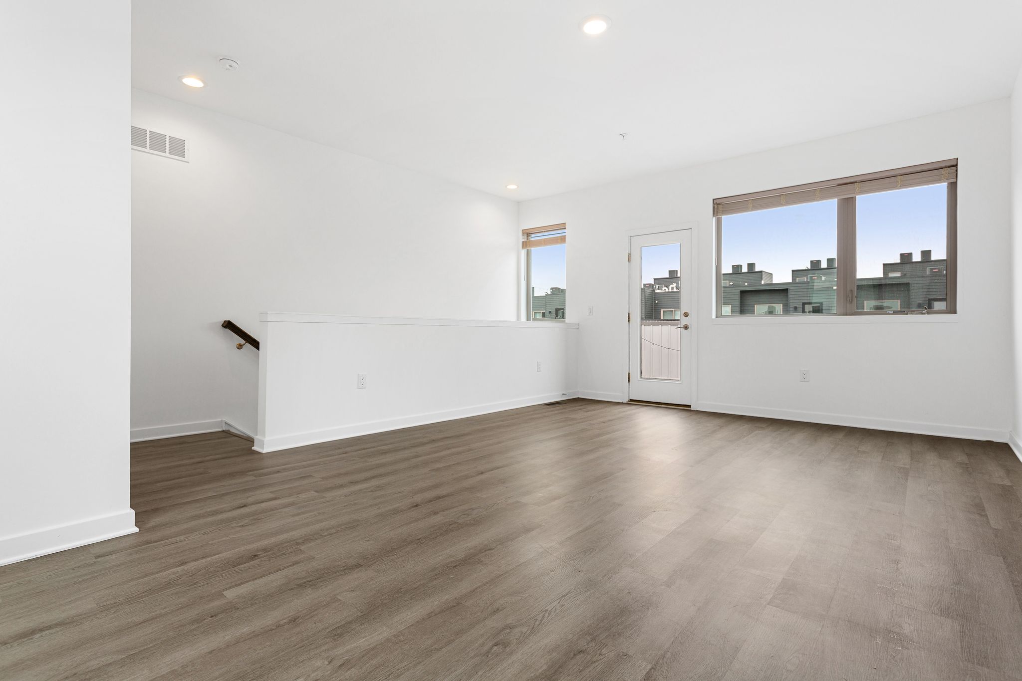 23_3121 Beachview Ln-Full-19