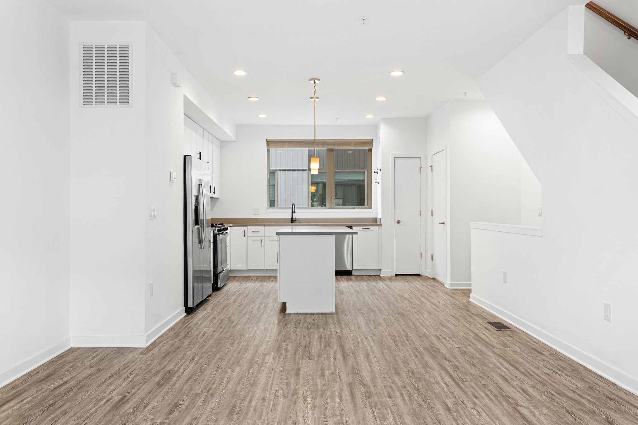 32_3121 Beachview Ln-Full-28