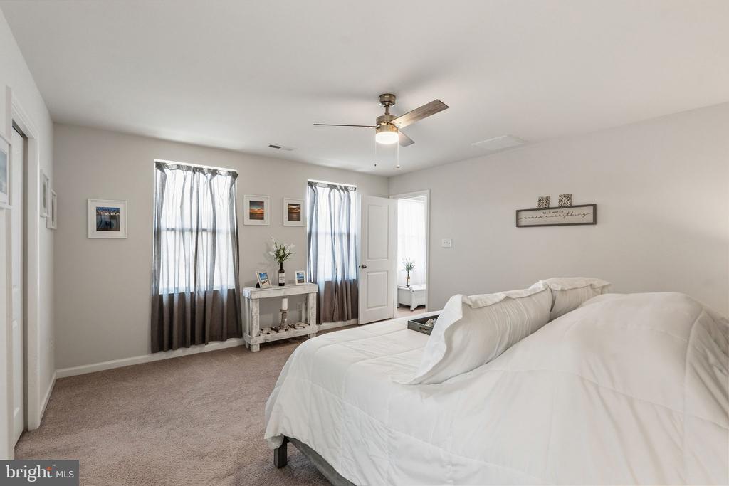 Property Photo For 20 RUE CEZANNE