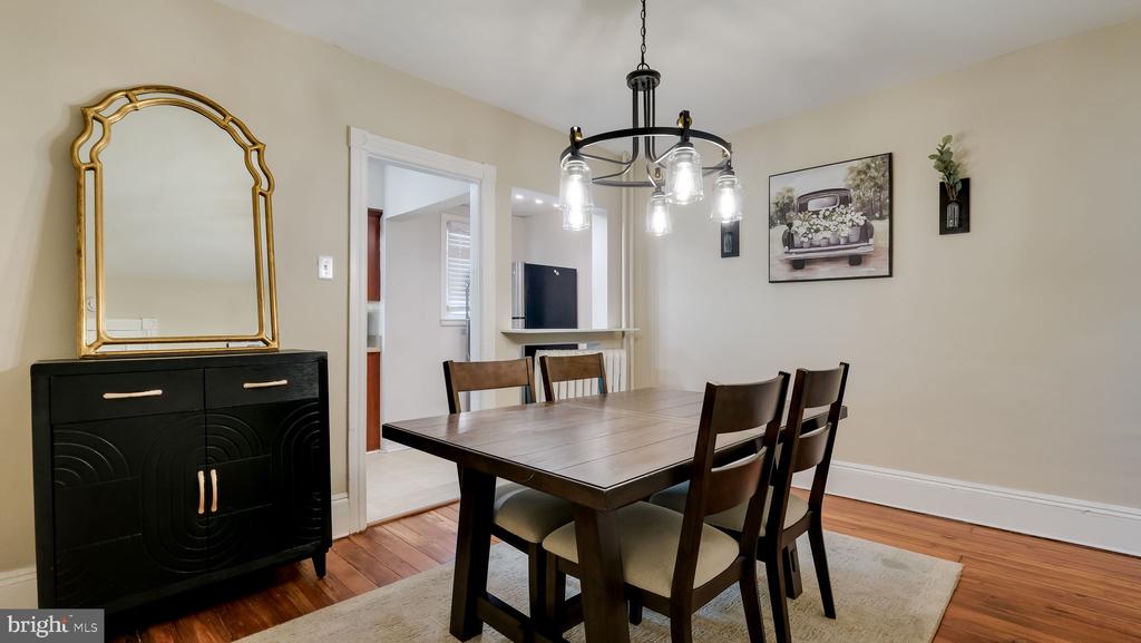 Property Photo For 264 N ABERDEEN AVE
