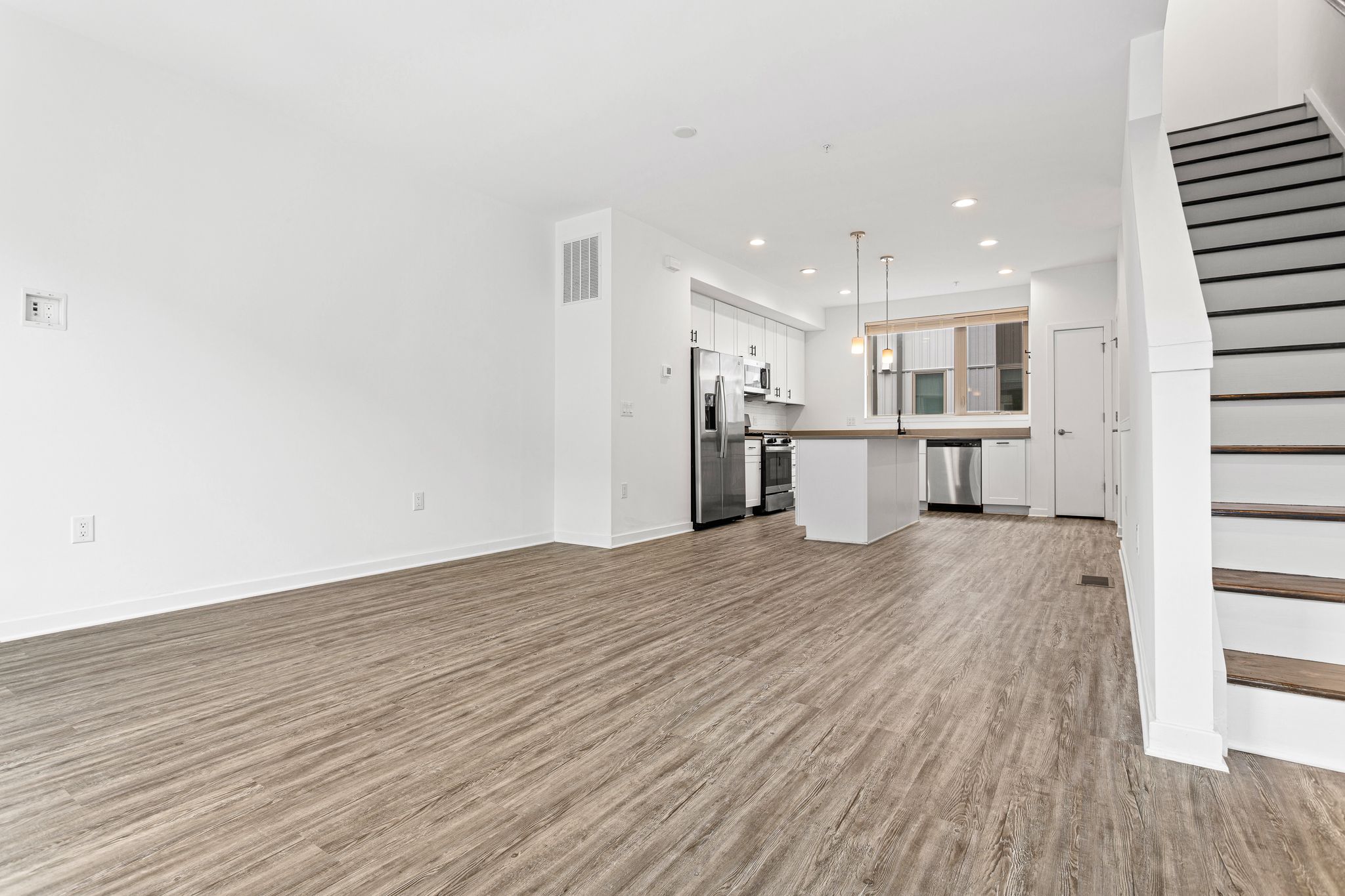 8_3121 Beachview Ln-Full-4