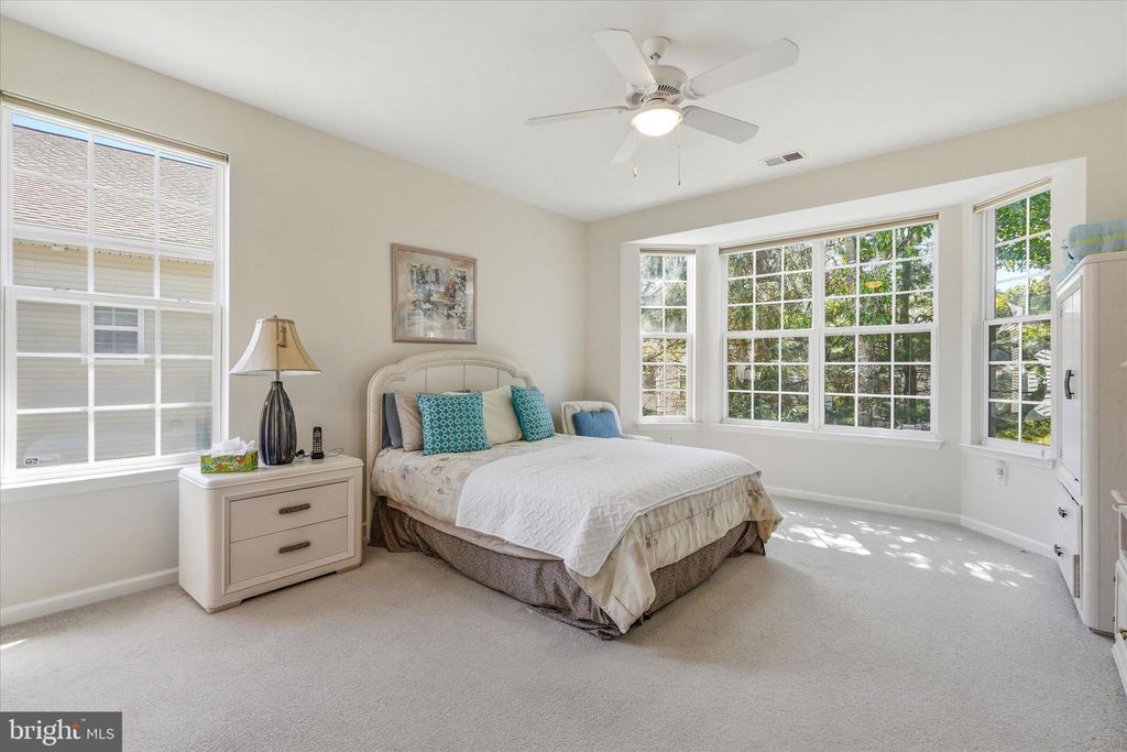 Property Photo For 106 LAKELAND DR