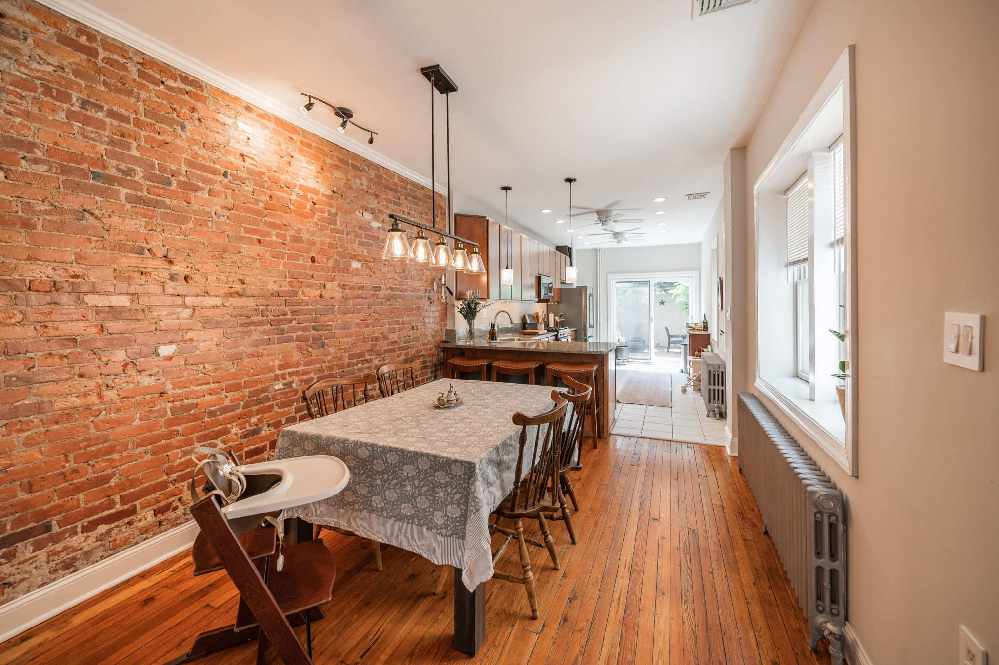 1011 S 24th St_-05