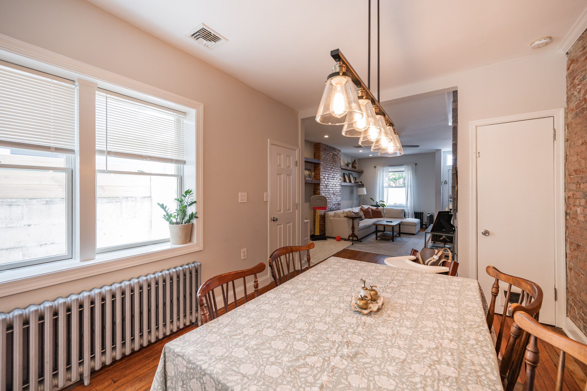 1011 S 24th St_-11