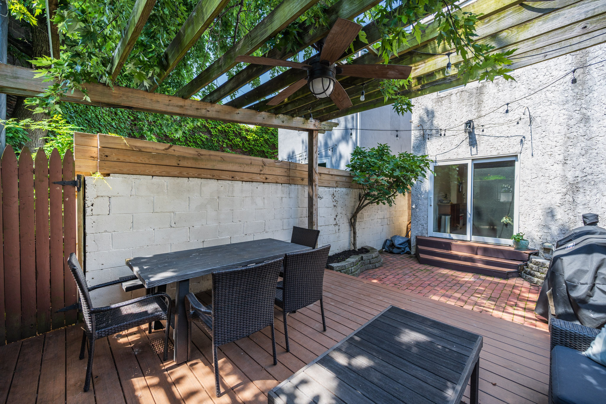 1011 S 24th St_-20