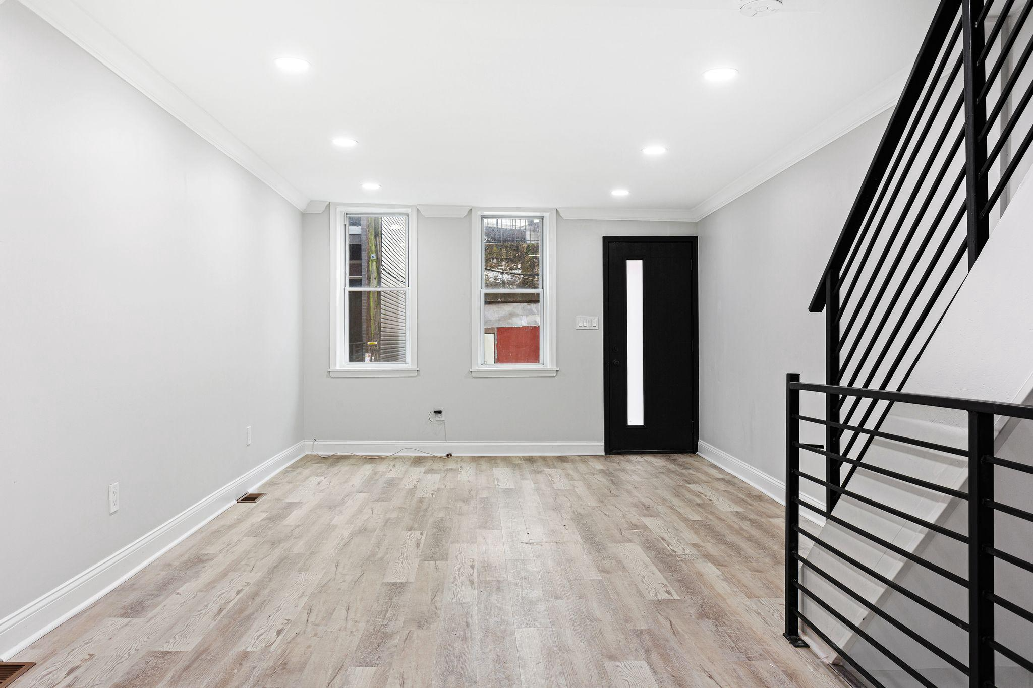 1847 Gerritt St_12