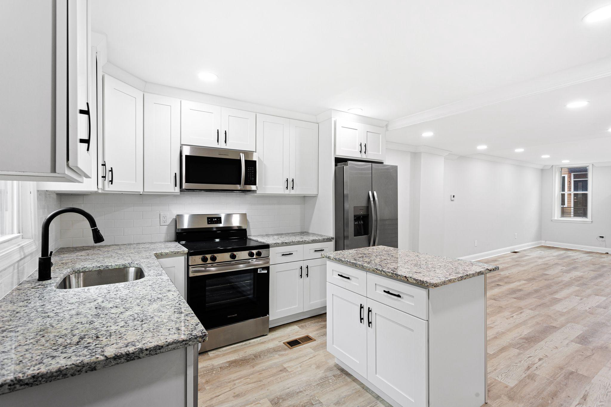 1847 Gerritt St_3
