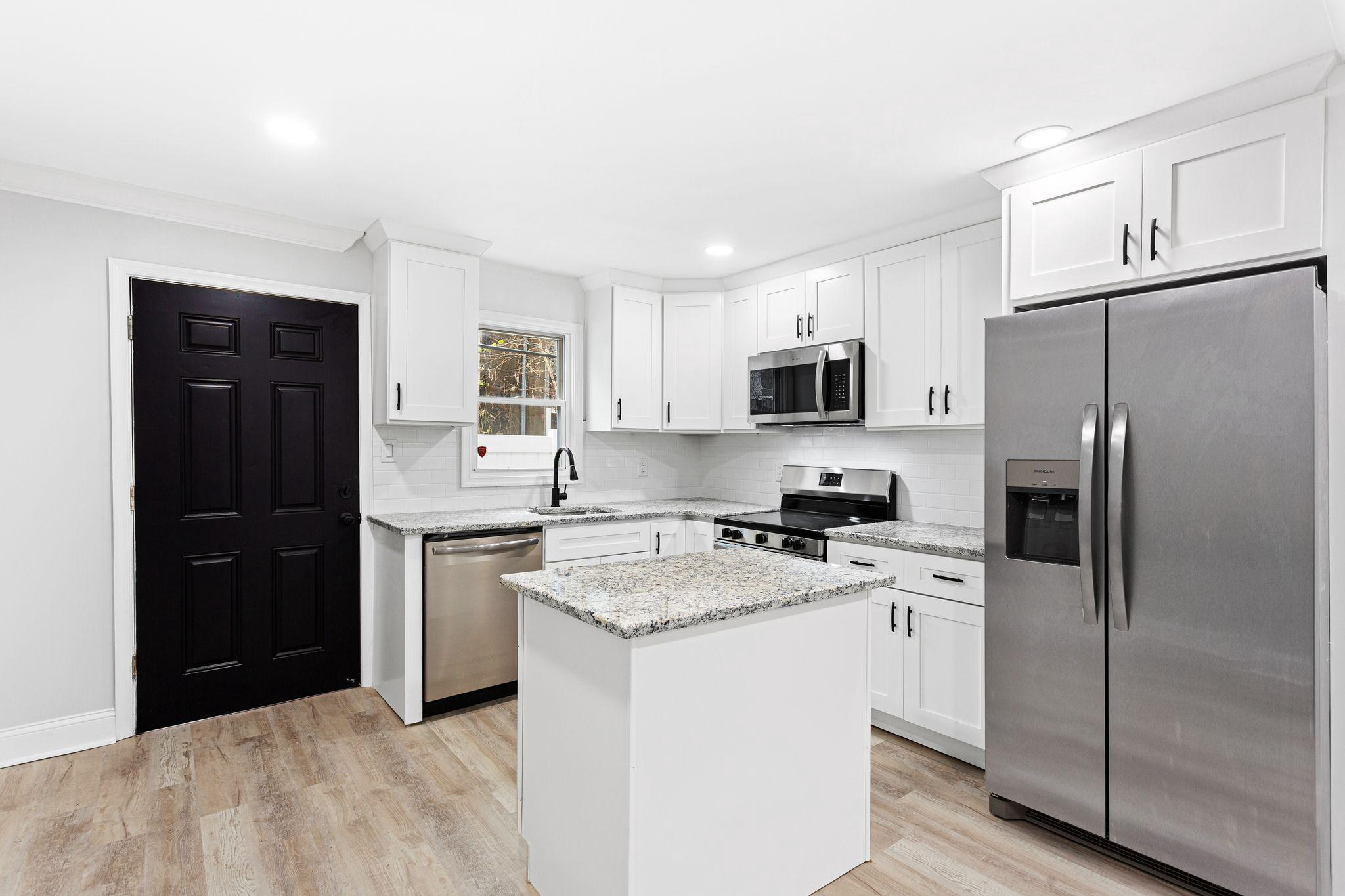 1847 Gerritt St_4