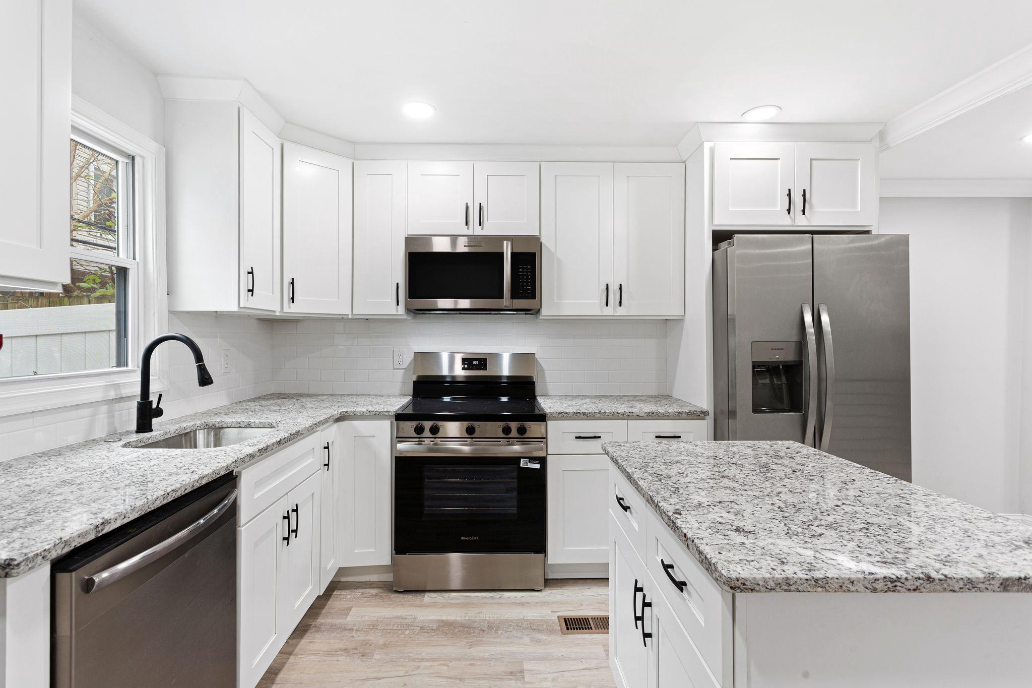 1847 Gerritt St_8