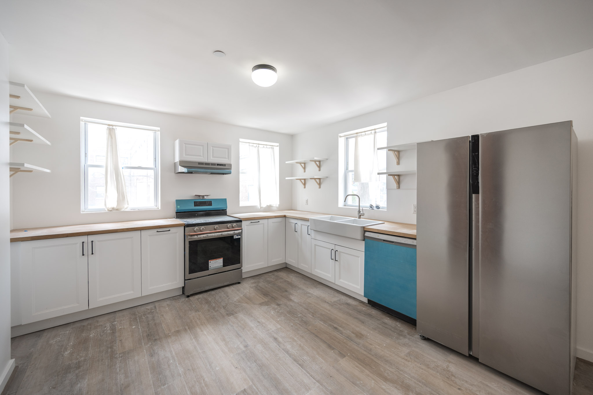 711 W Thompson St_Unit 2_-03