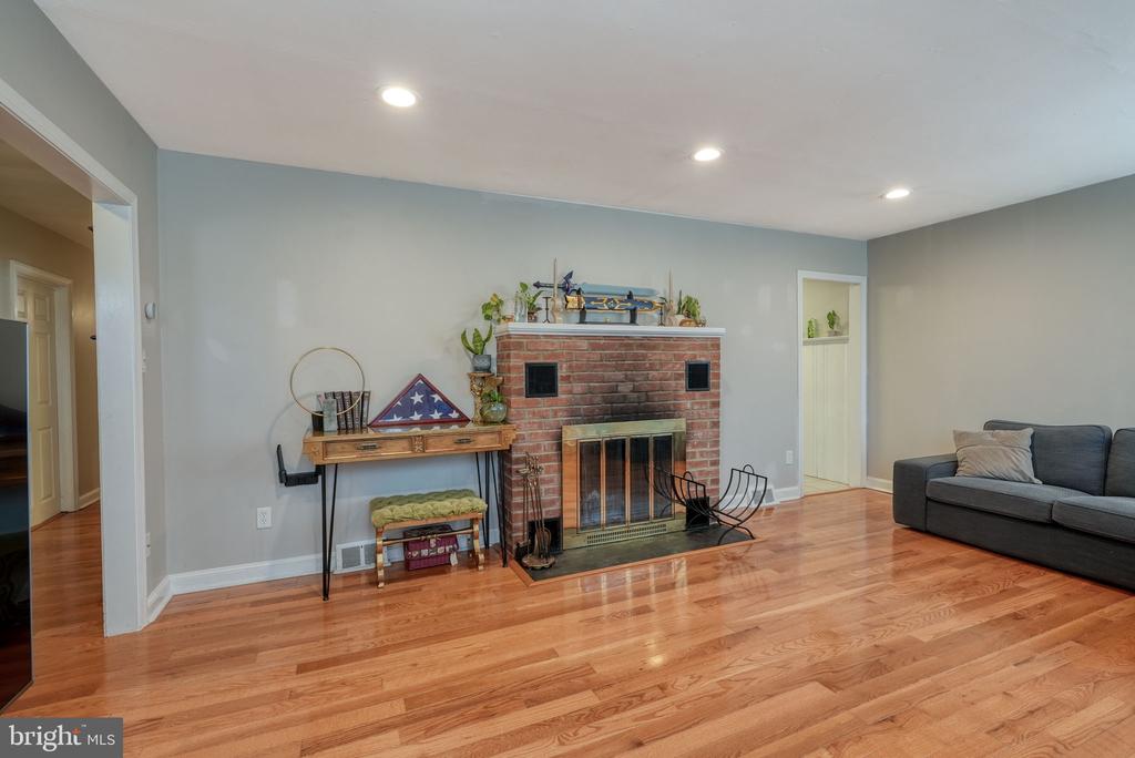 Property Photo For 32 BONSALL AVE
