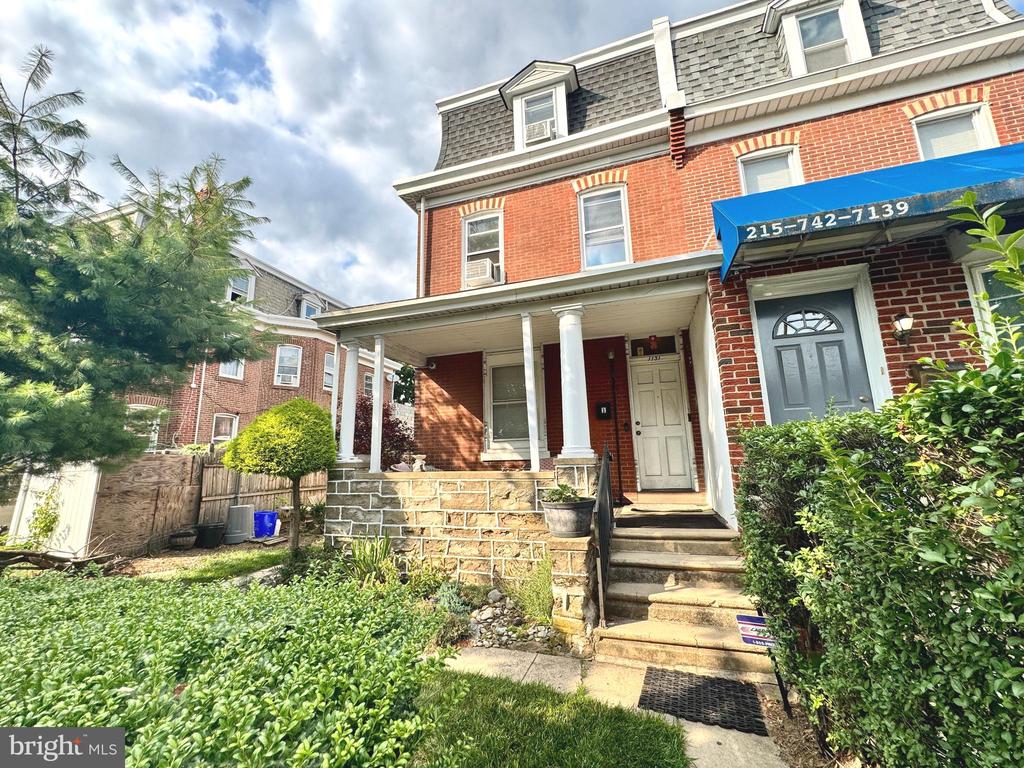 Property Photo For 1131 COTTMAN AVE
