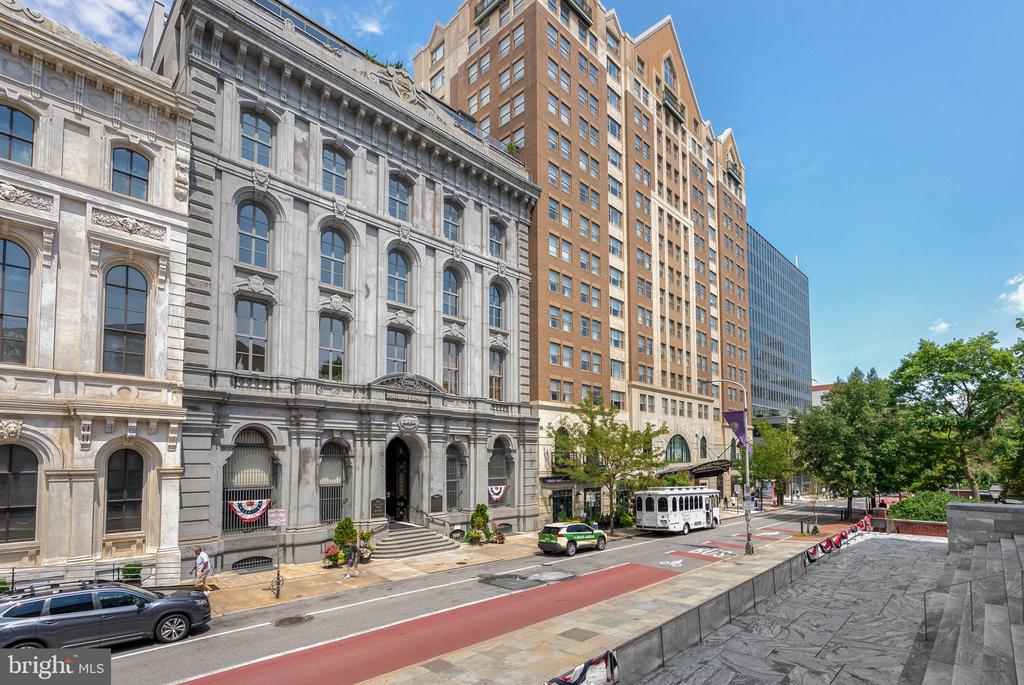 Property Photo For 421 CHESTNUT ST #401